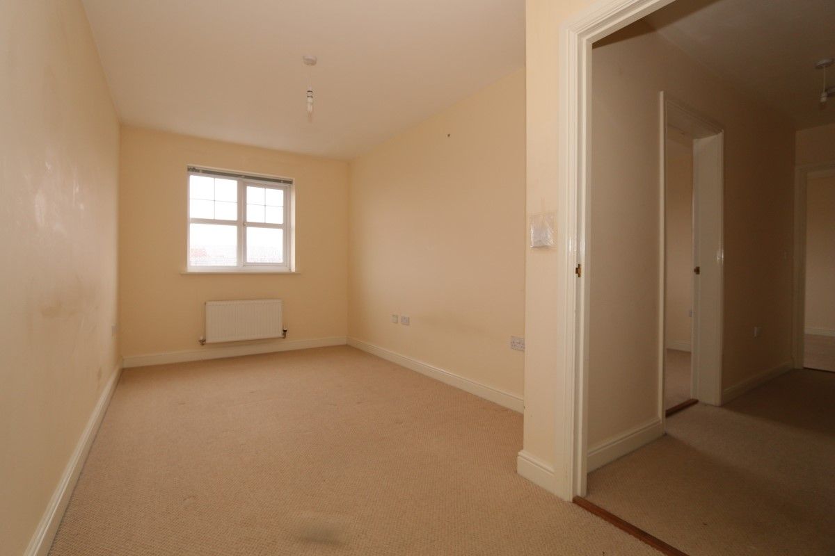 2 bedroom apartment flat/apartment Let in Manchester - Photograph 5.