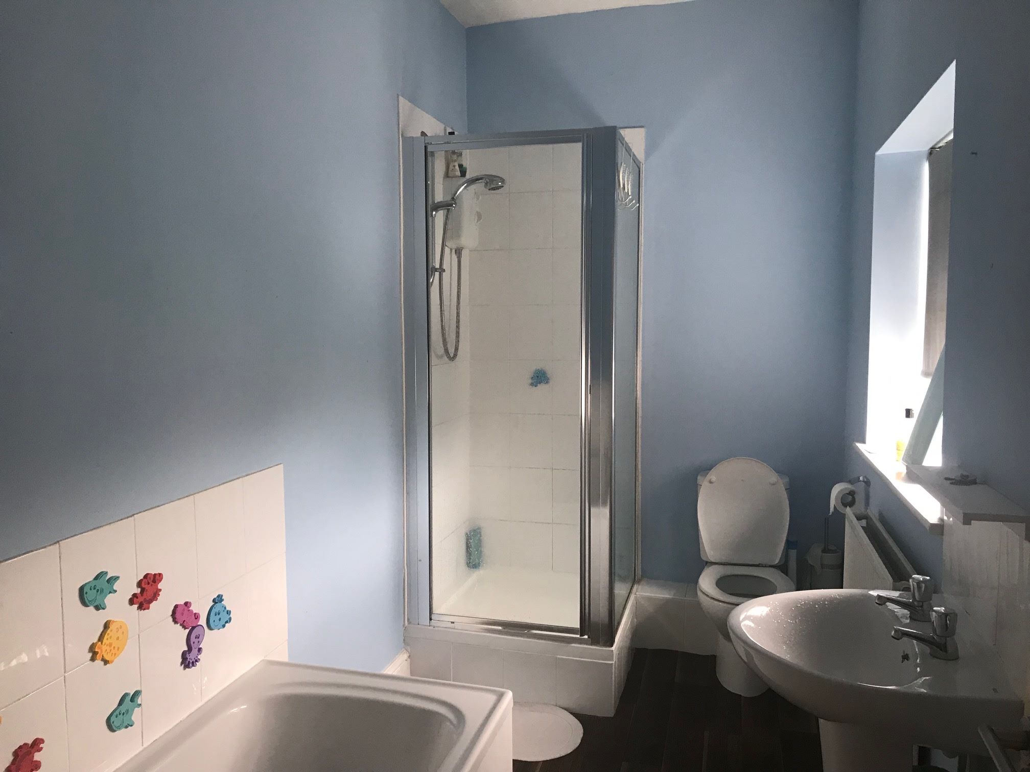 2 bedroom apartment flat/apartment Let in Stockport - Photograph 2.