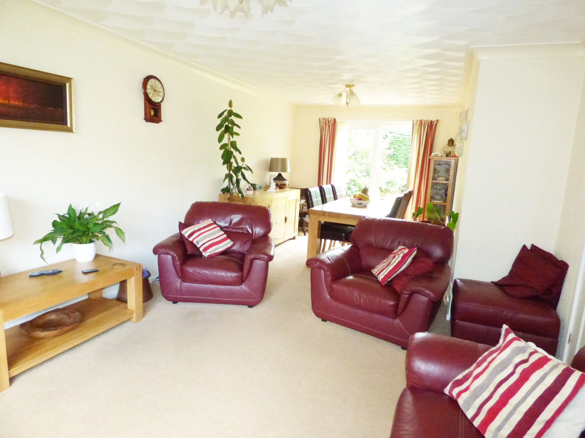 4 bedroom detached house Under Offer in Stockport - Photograph 7.