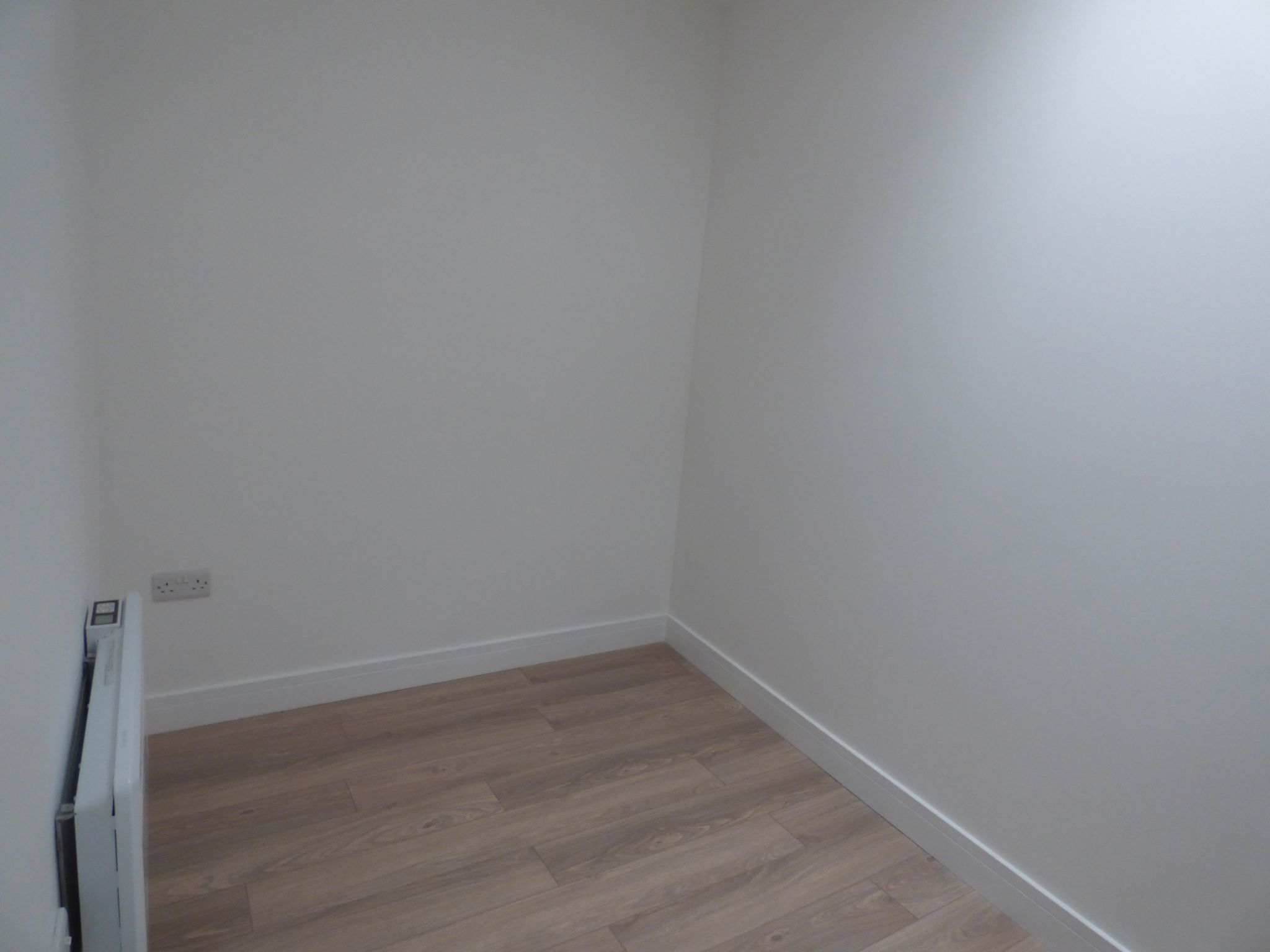 1 bedroom apartment flat/apartment Let in Hazel Grove - Photograph 7.