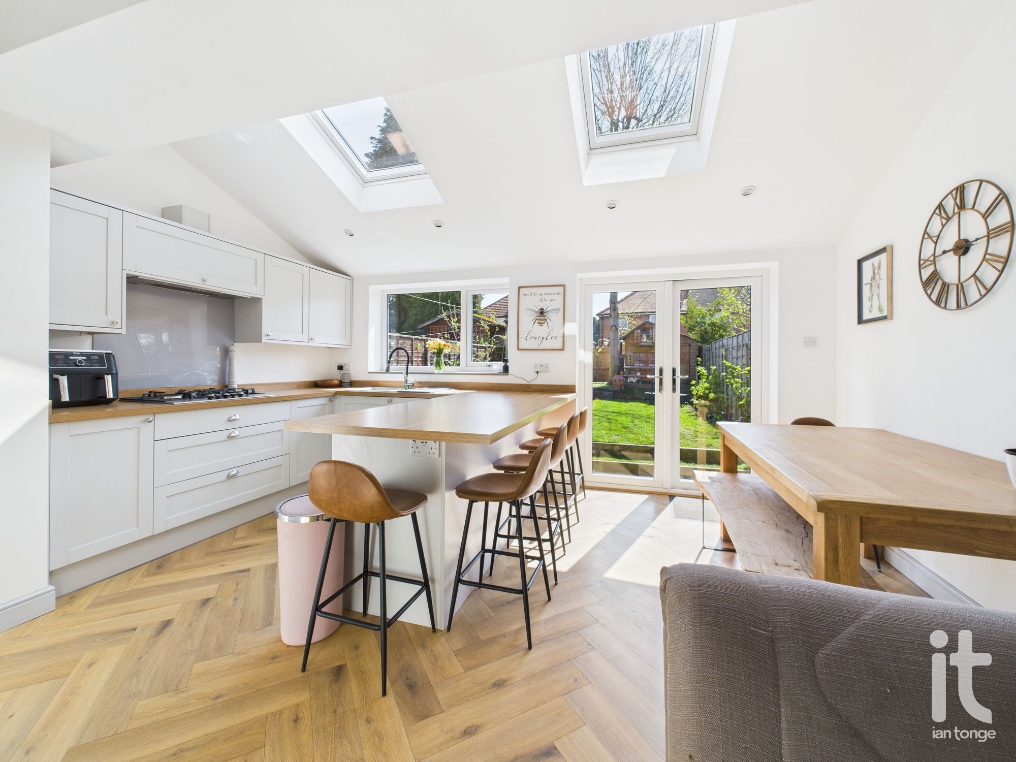 3 bedroom semi-detached house SSTC in Stockport - Photograph 12.