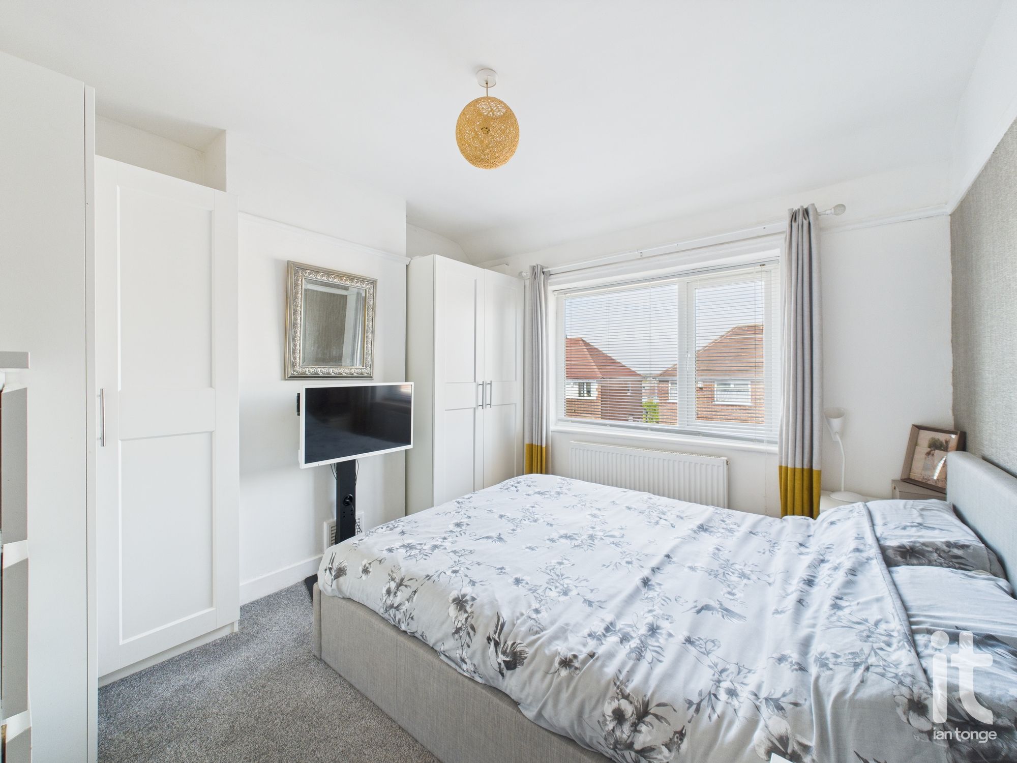 3 bedroom semi-detached house SSTC in Stockport - Photograph 18.