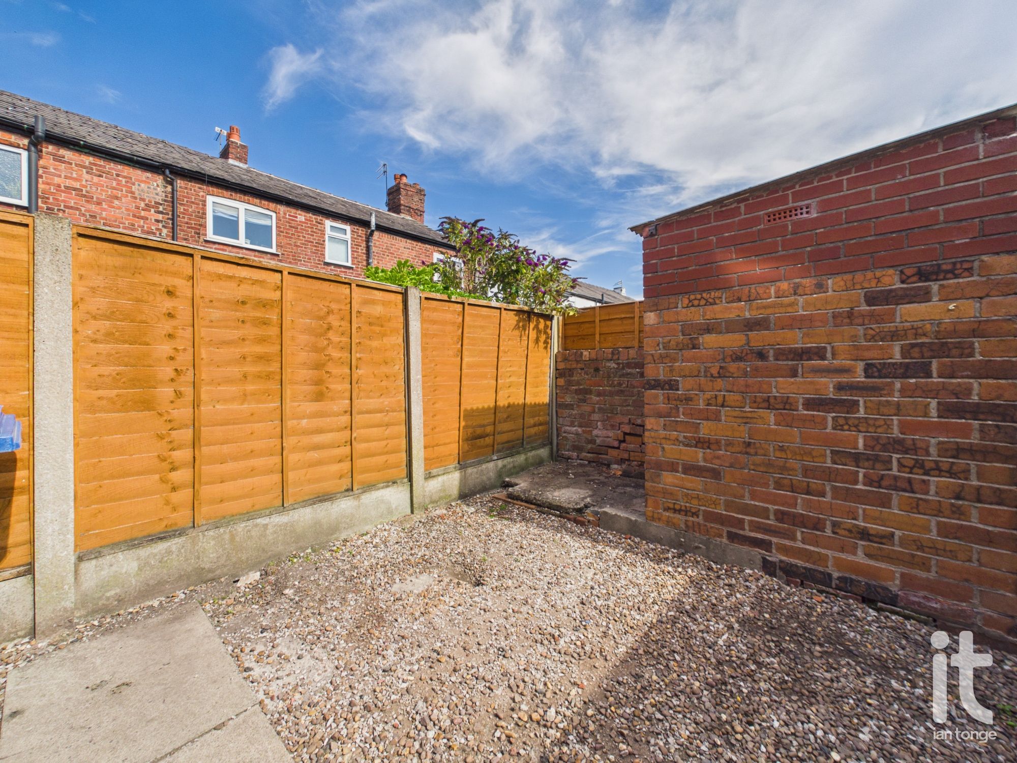 2 bedroom end terraced house For Sale in Stockport - Photograph 12.