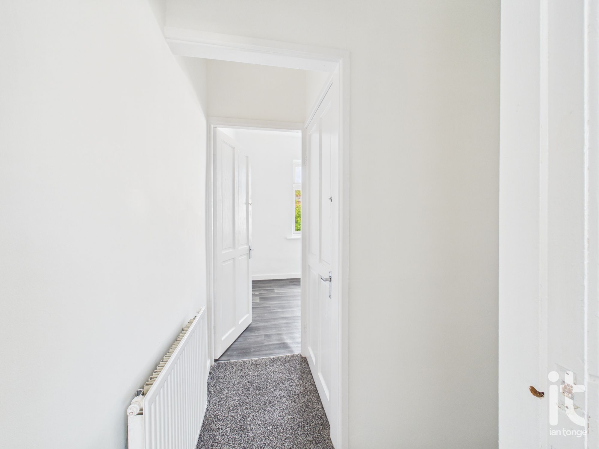 2 bedroom end terraced house For Sale in Stockport - Photograph 7.