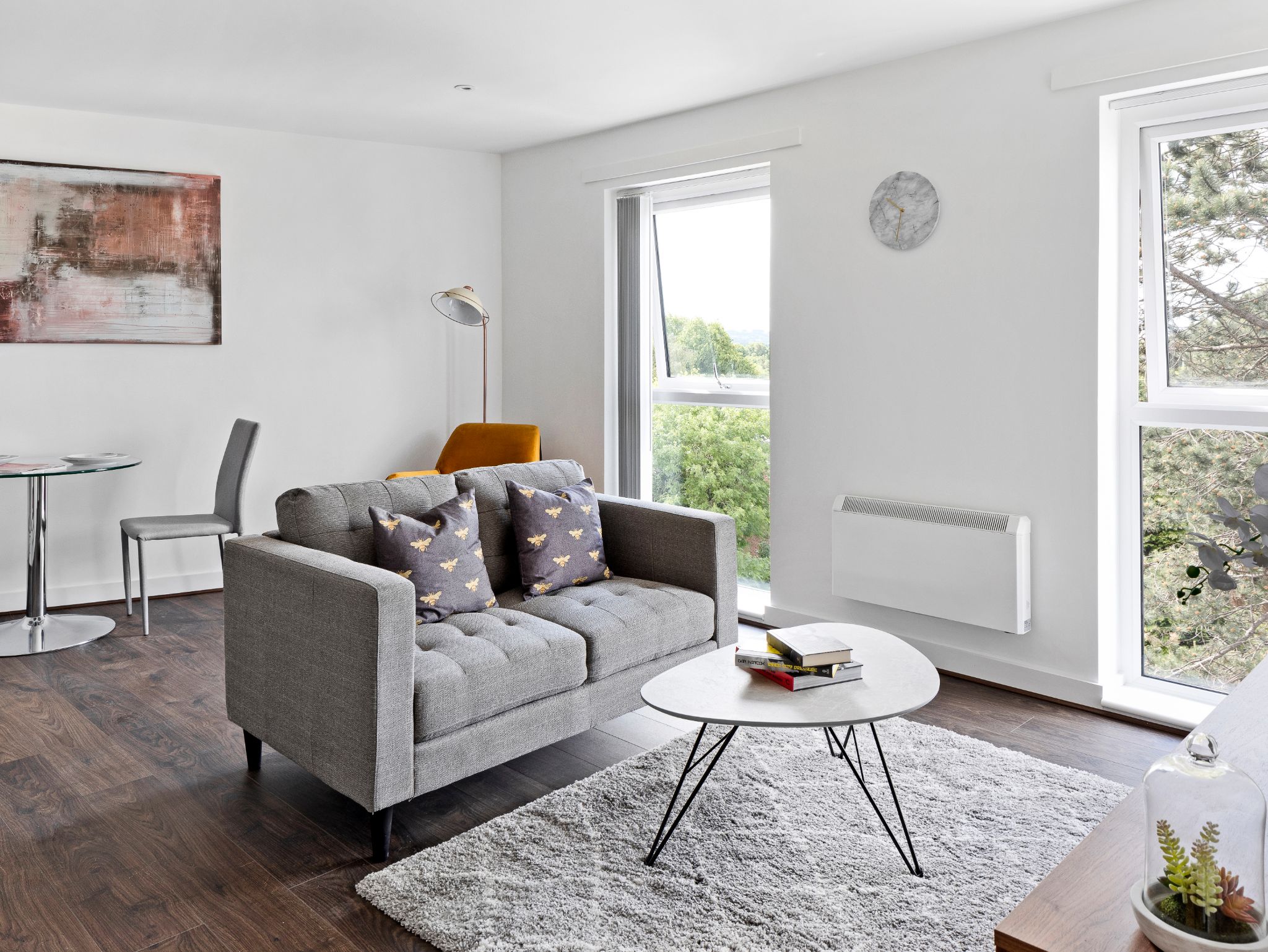 2 bedroom apartment flat/apartment Let in Stockport - Photograph 3.