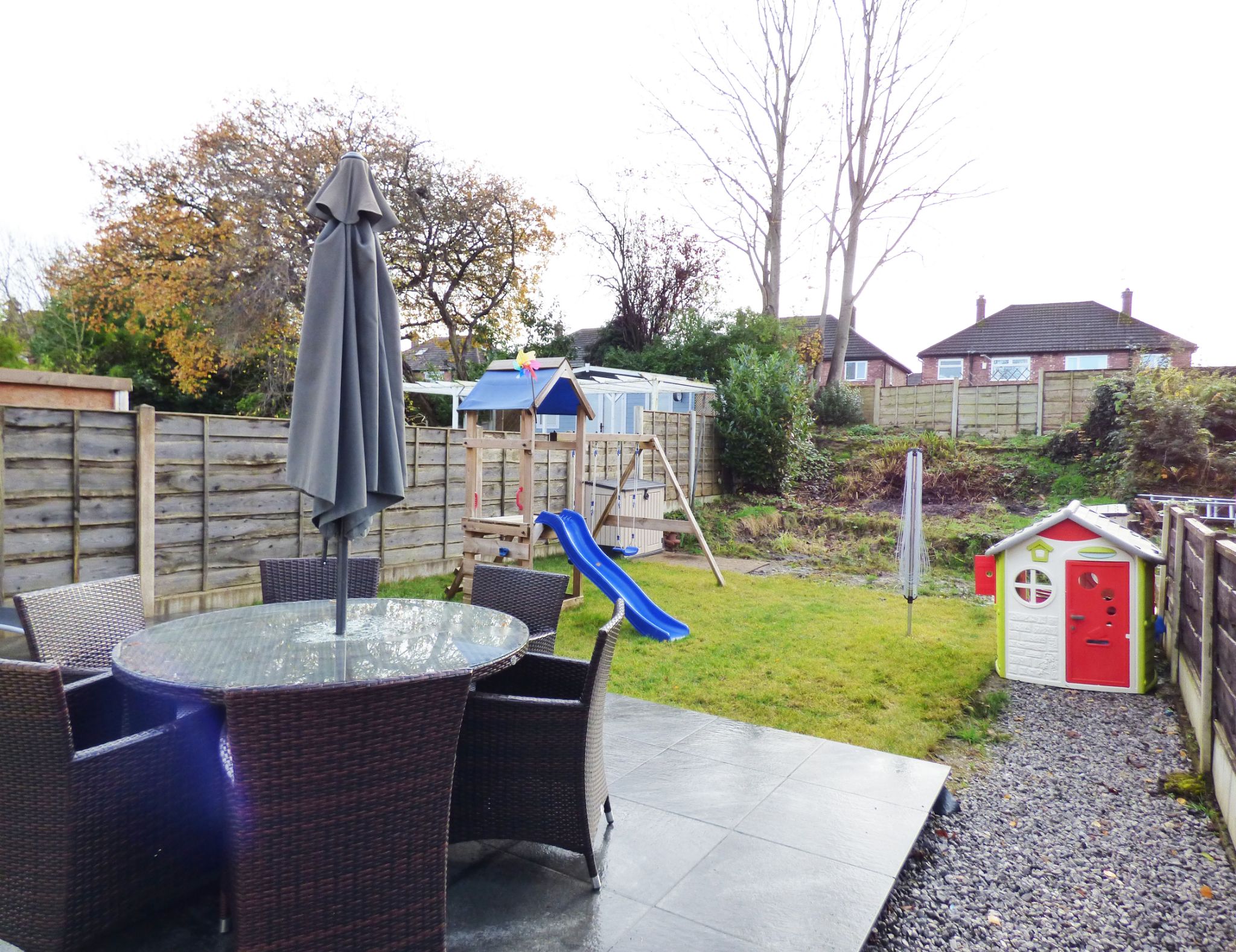 3 bedroom semi-detached house Under Offer in Stockport - Photograph 19.