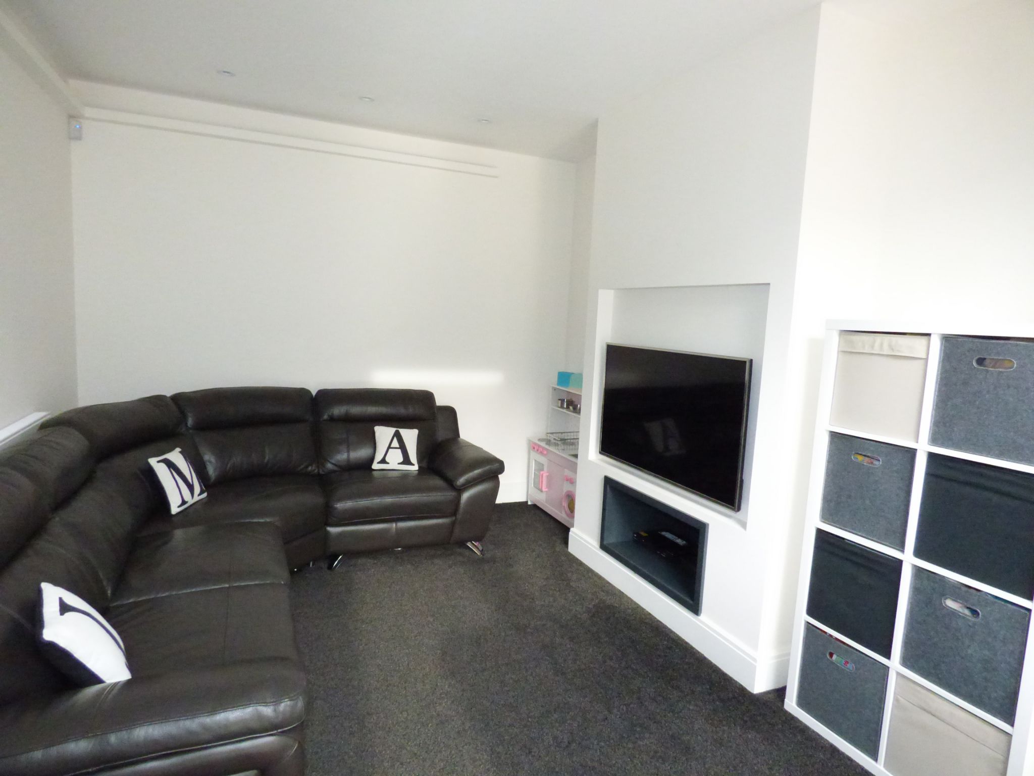 3 bedroom semi-detached house Under Offer in Stockport - Photograph 7.