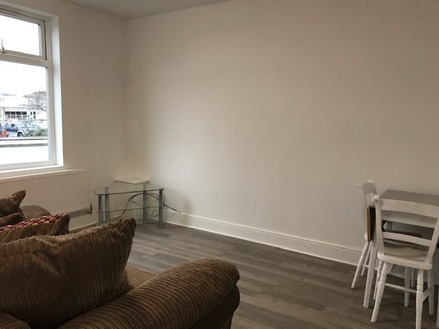 3 bedroom shared house To Let in Stockport - Photograph 3.