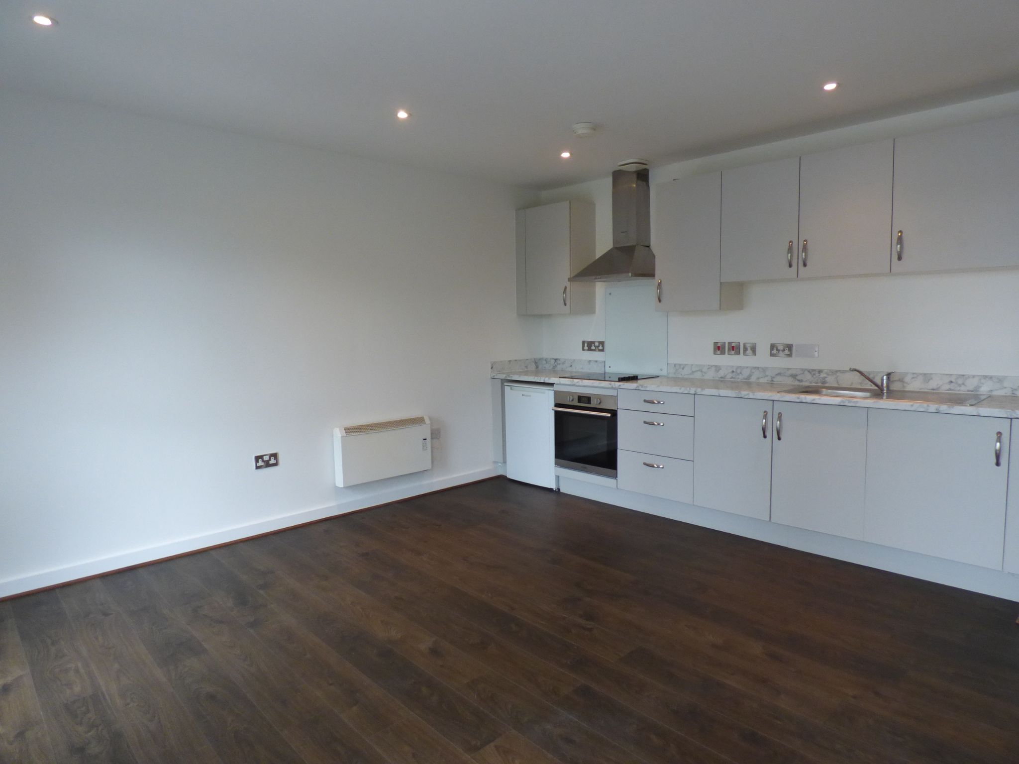 1 bedroom apartment flat/apartment To Let in Stockport - Open plan kitchen area.
