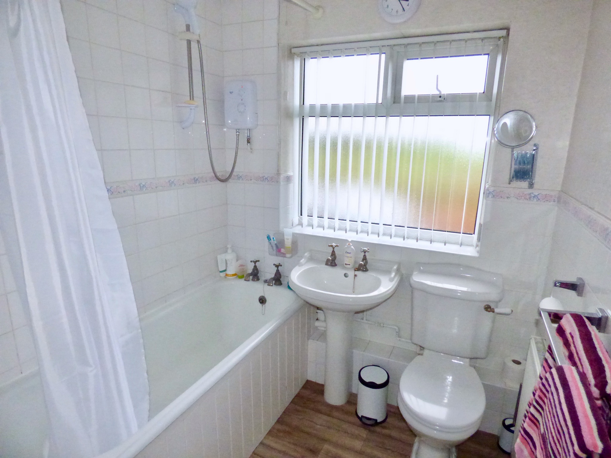 3 bedroom detached house Sold in Stockport - Photograph 12.