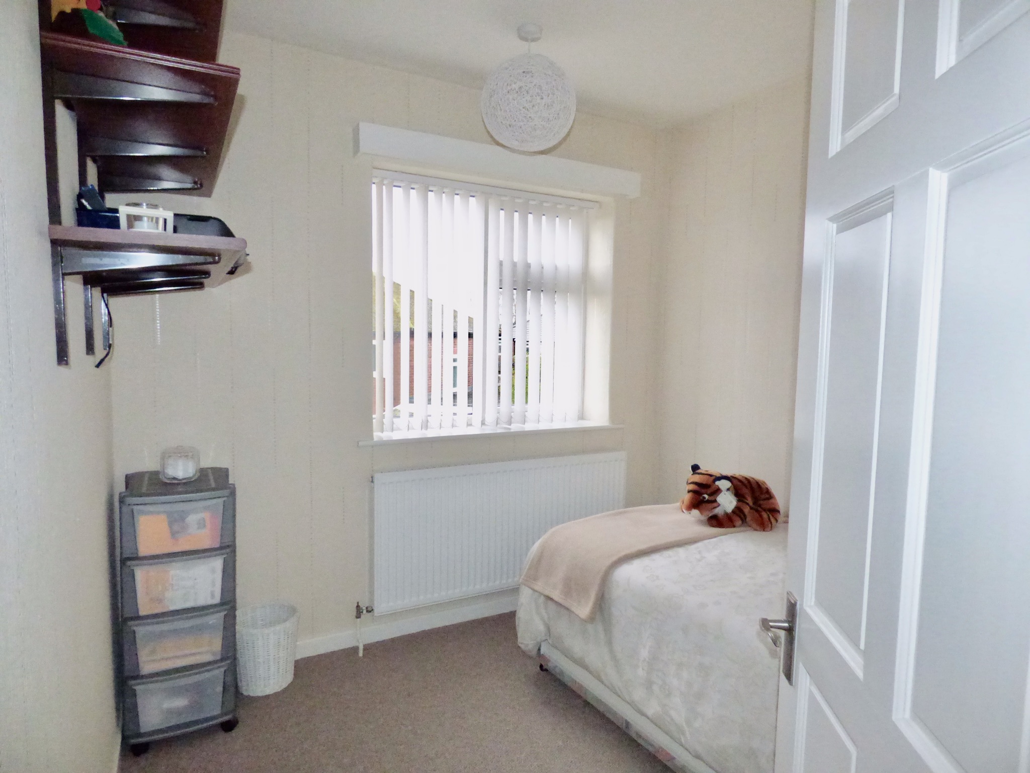 3 bedroom detached house Sold in Stockport - Photograph 11.