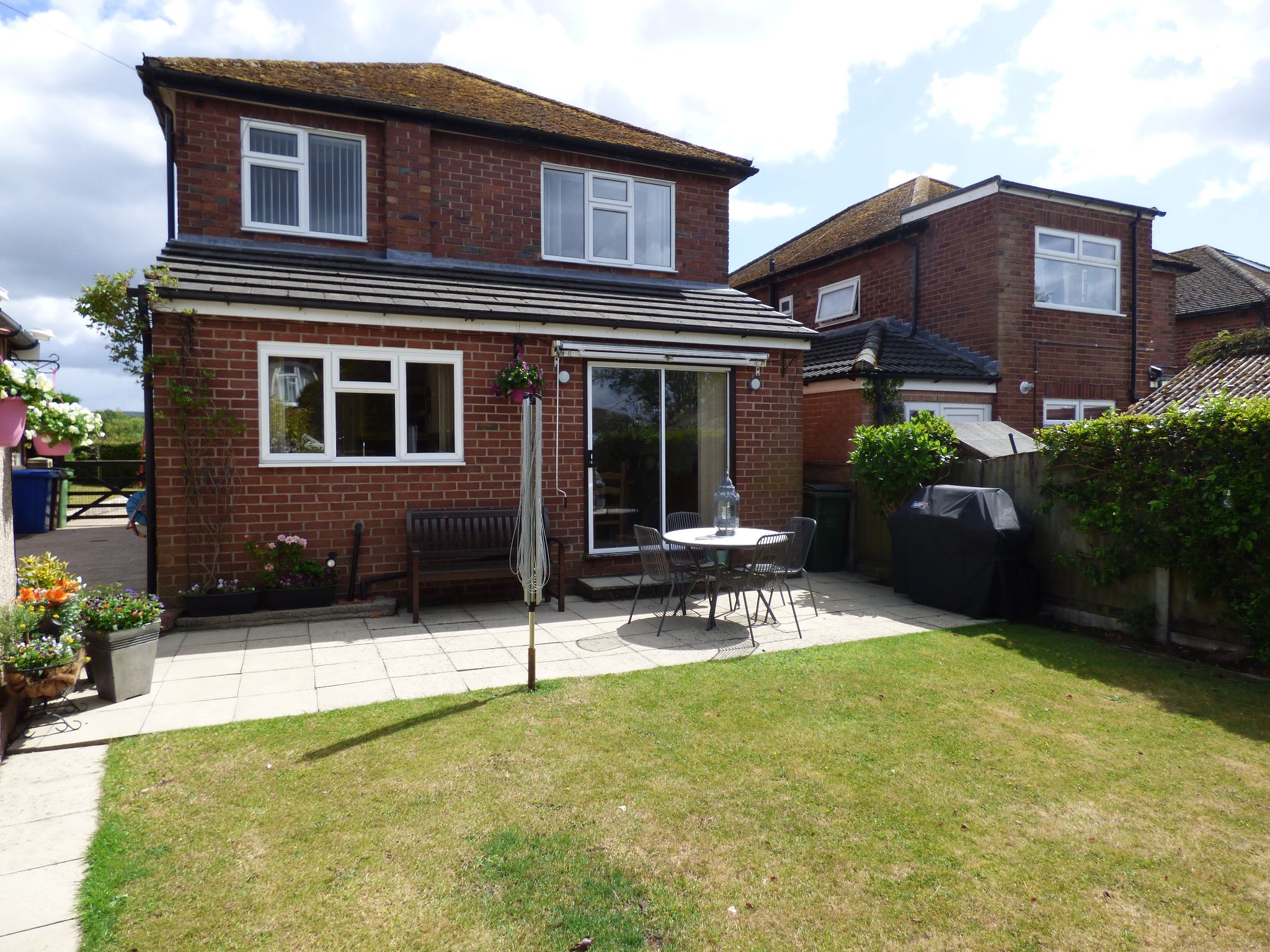 3 bedroom detached house Sold in Stockport - Photograph 17.