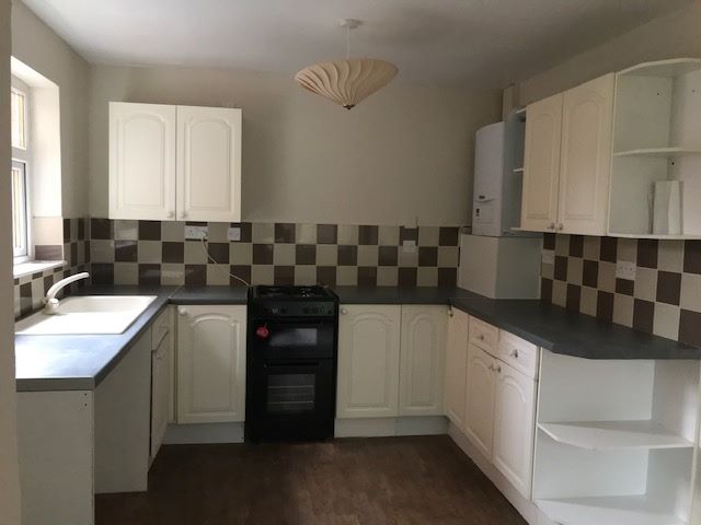 3 bedroom mews house Let in Stockport - Photograph 2.
