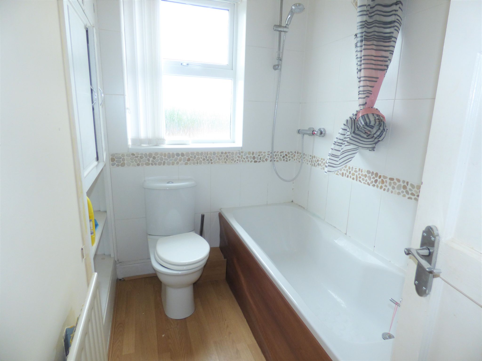 2 bedroom mid terraced house Sold in Stockport - Photograph 9.