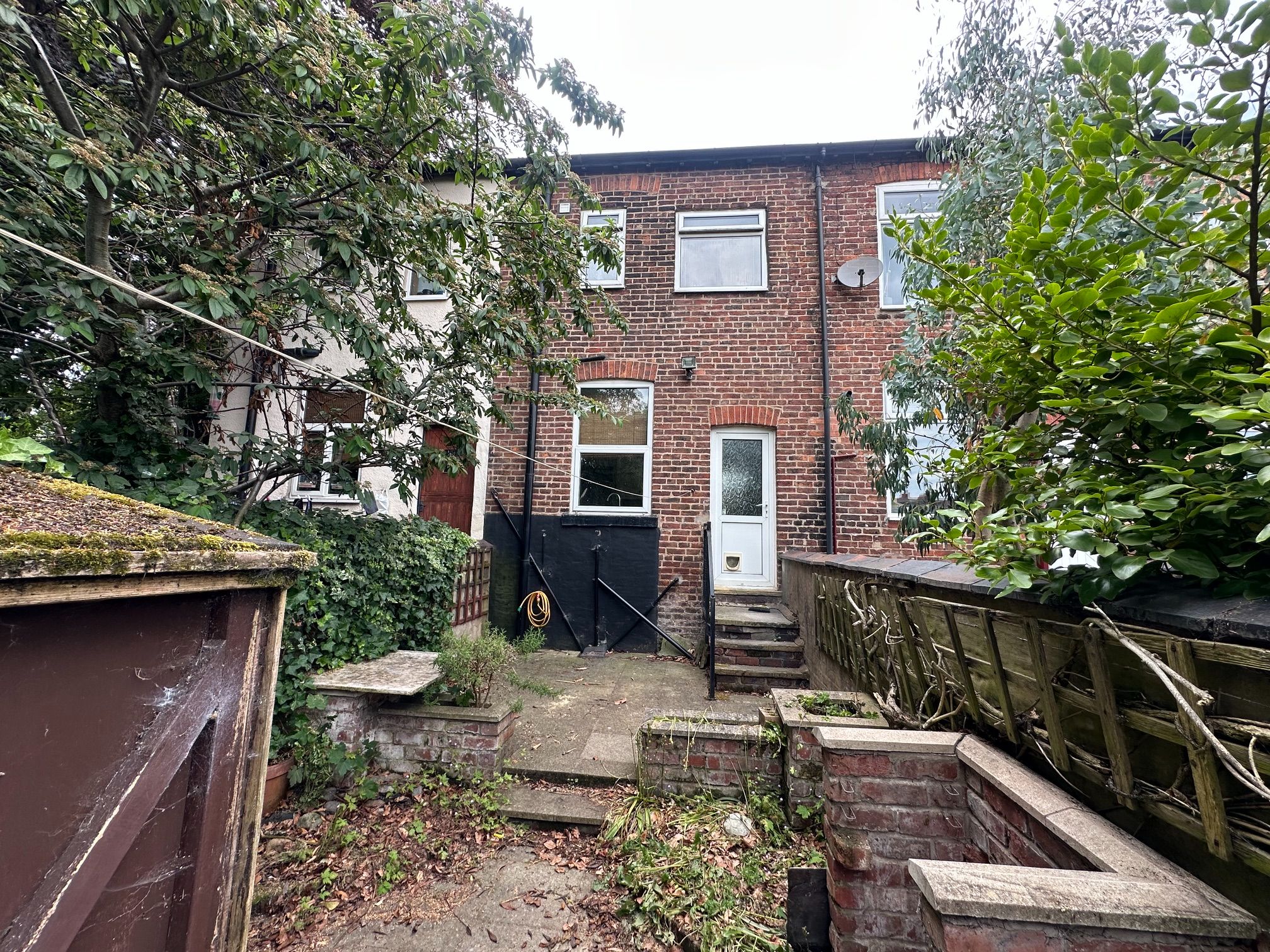 2 bedroom mid terraced house For Sale in Stockport - Photograph 2.