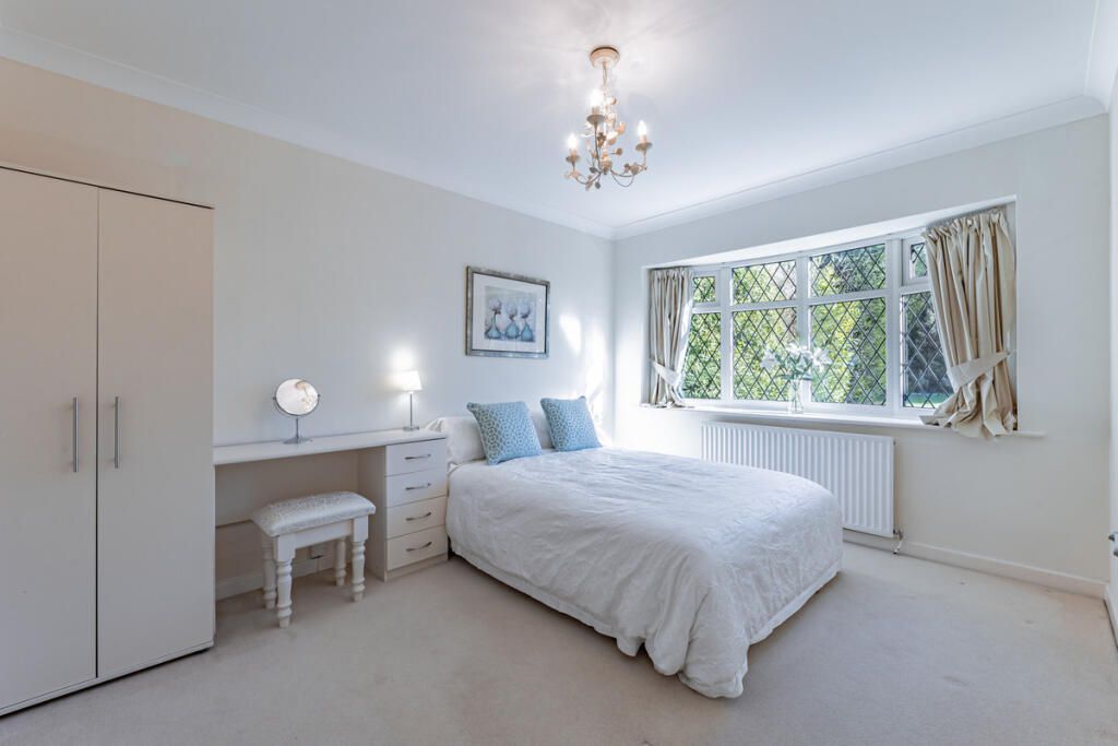 4 bedroom detached house For Sale in Macclesfield - Photograph 15.