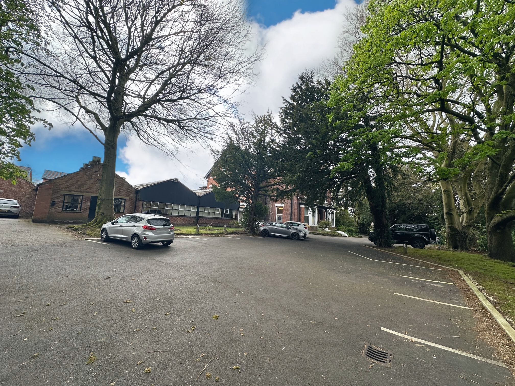 Office For Sale in Marple - Photograph 7.
