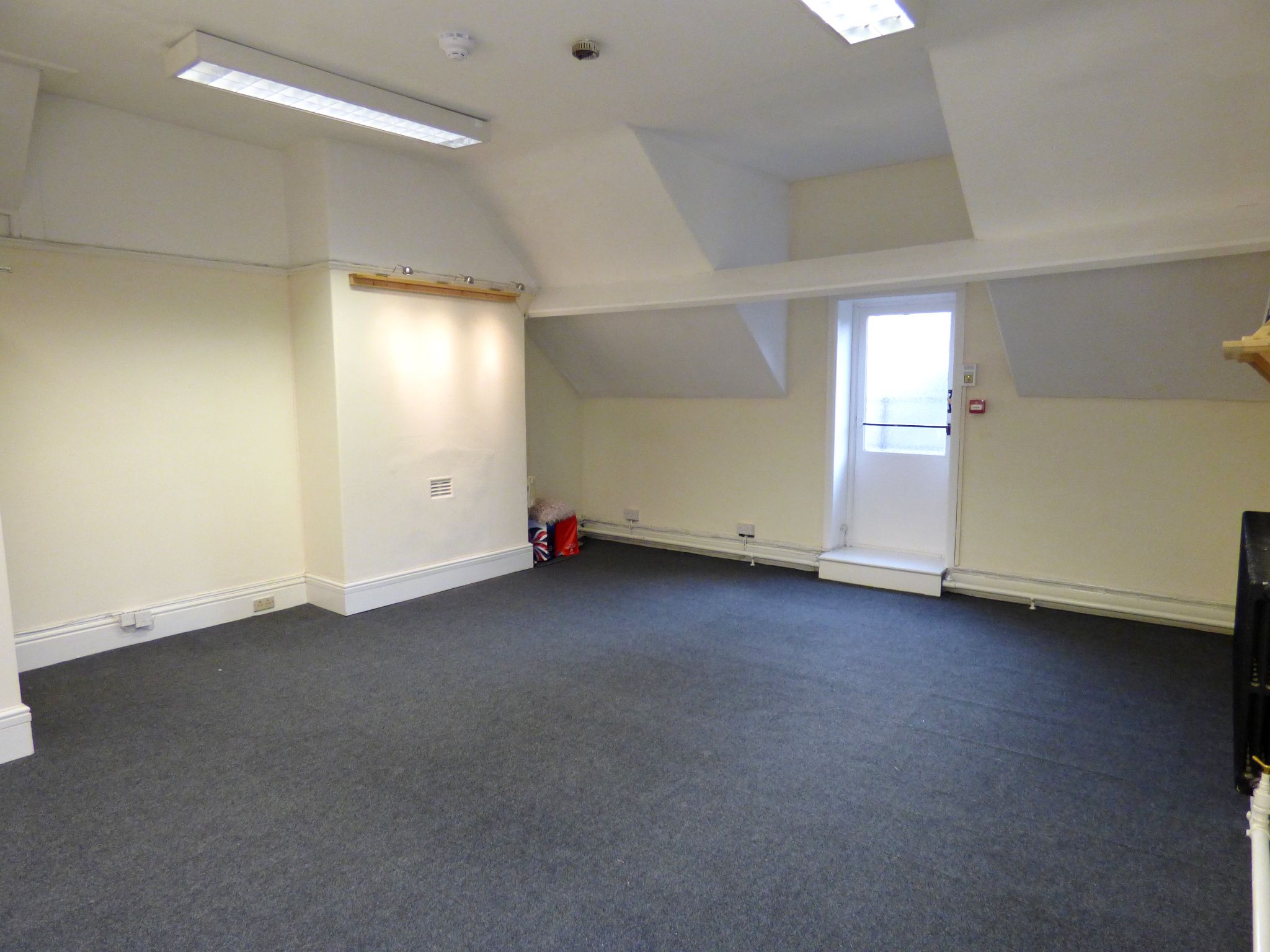 Office For Sale in Marple - Office 2 2nd Floor Pic 3.