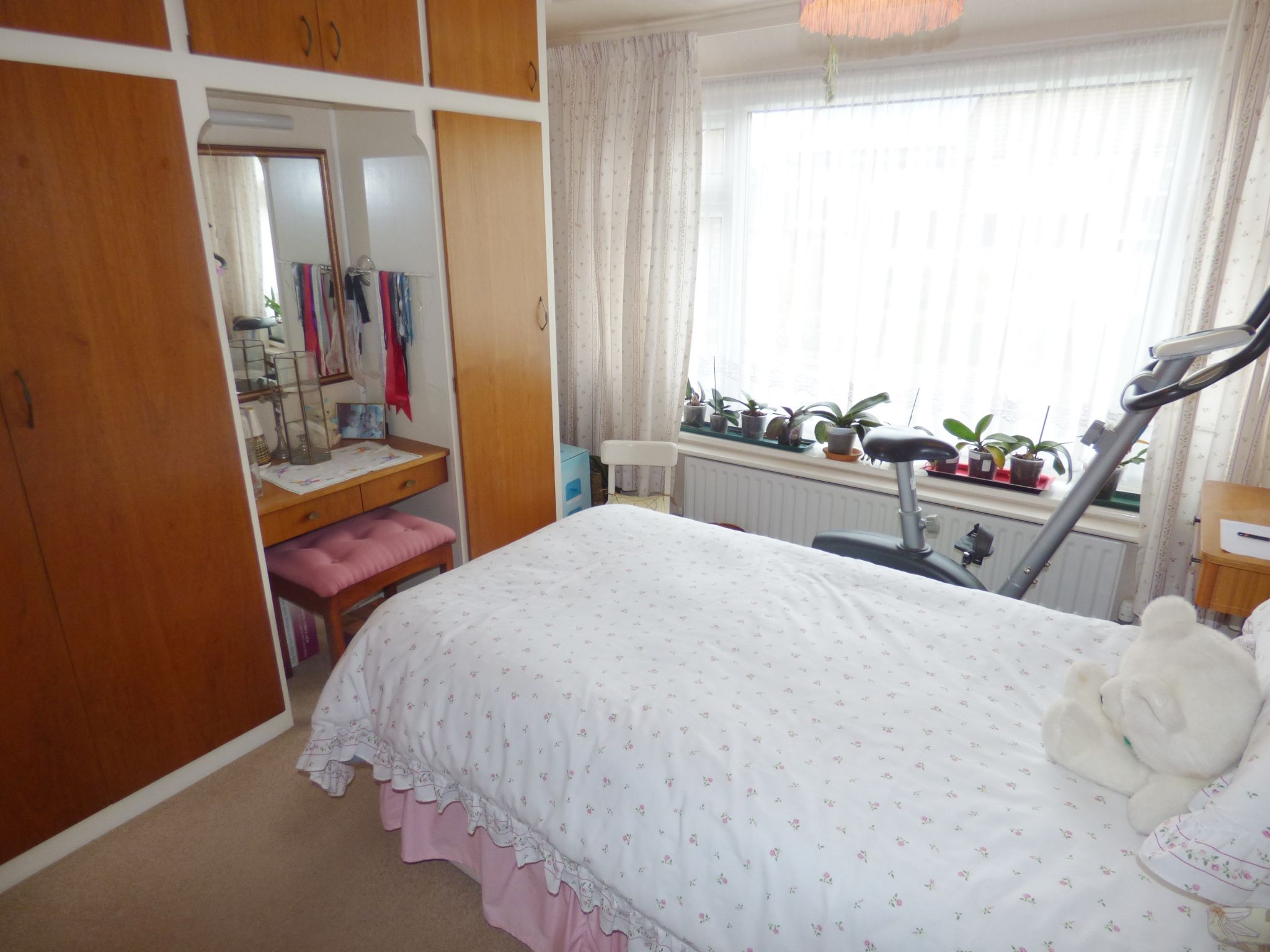 3 bedroom semi-detached house For Sale in Stockport - Photograph 9.