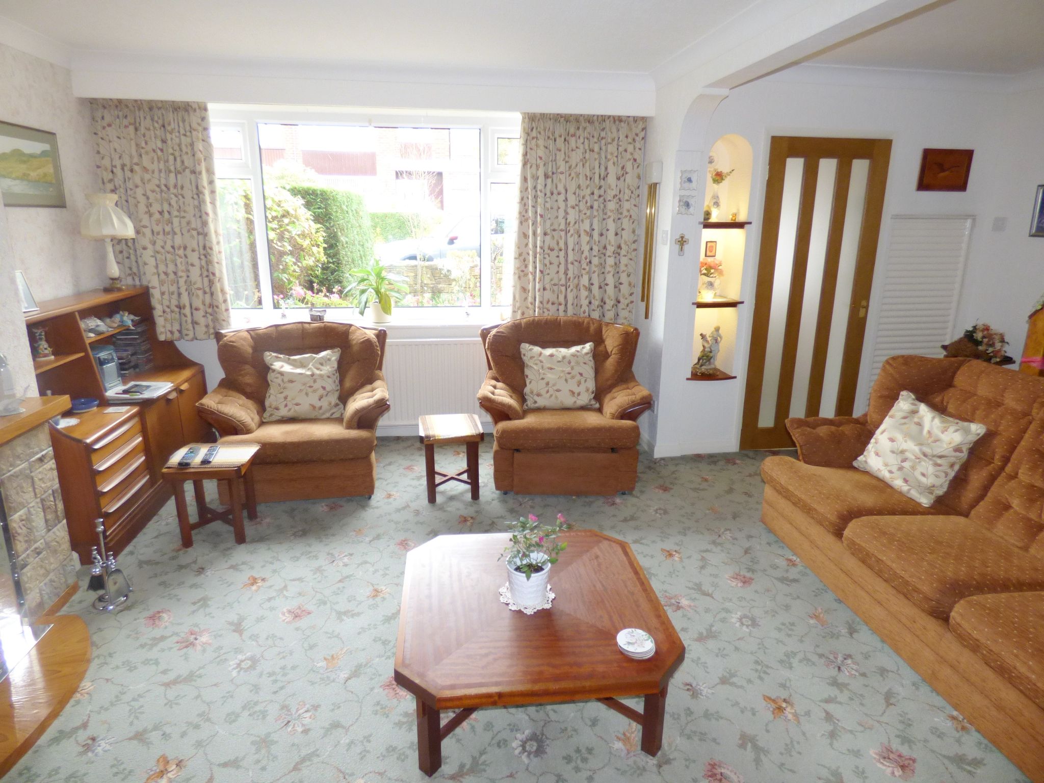 3 bedroom semi-detached house For Sale in Stockport - Photograph 7.