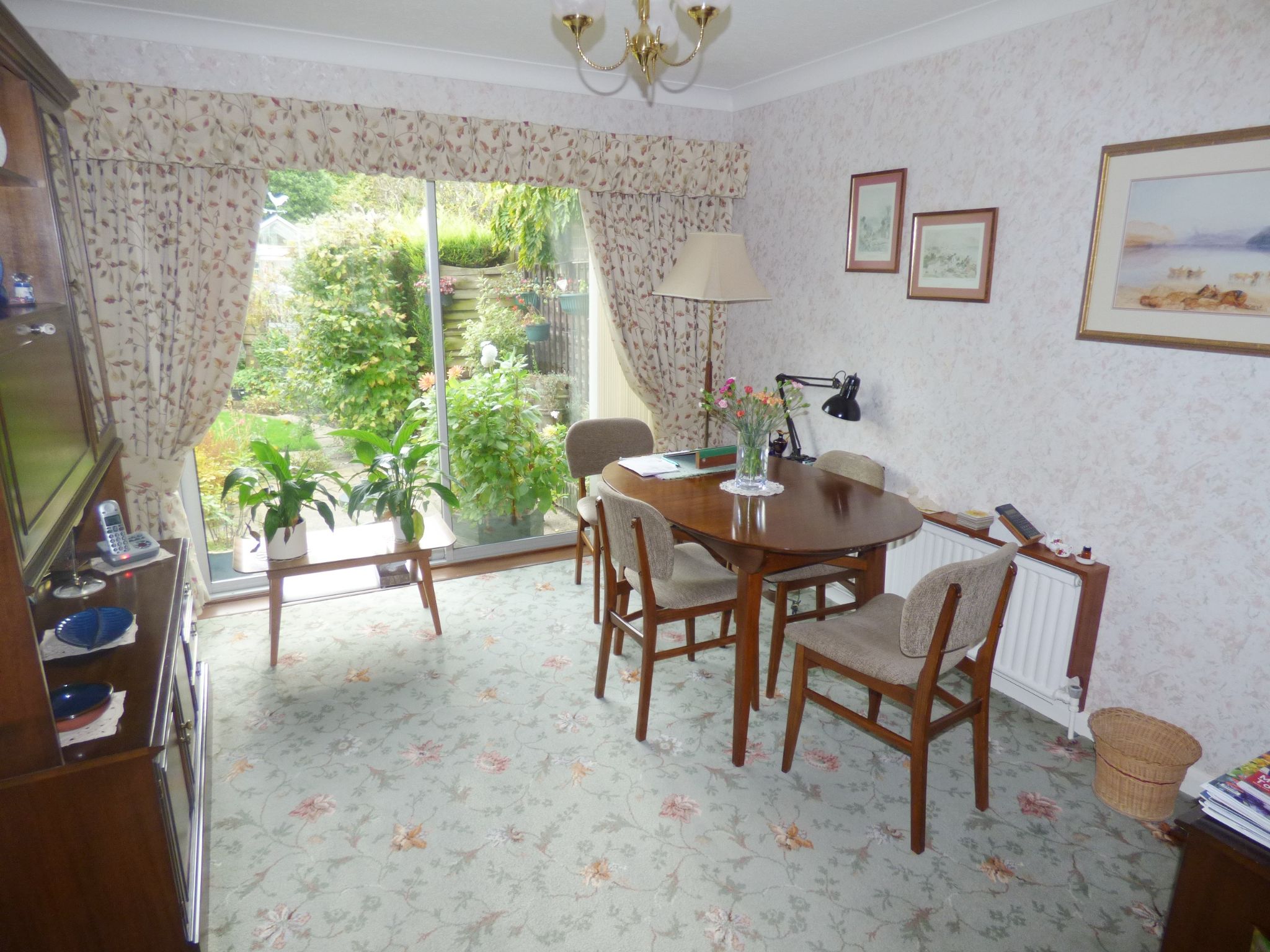 3 bedroom semi-detached house For Sale in Stockport - Photograph 4.