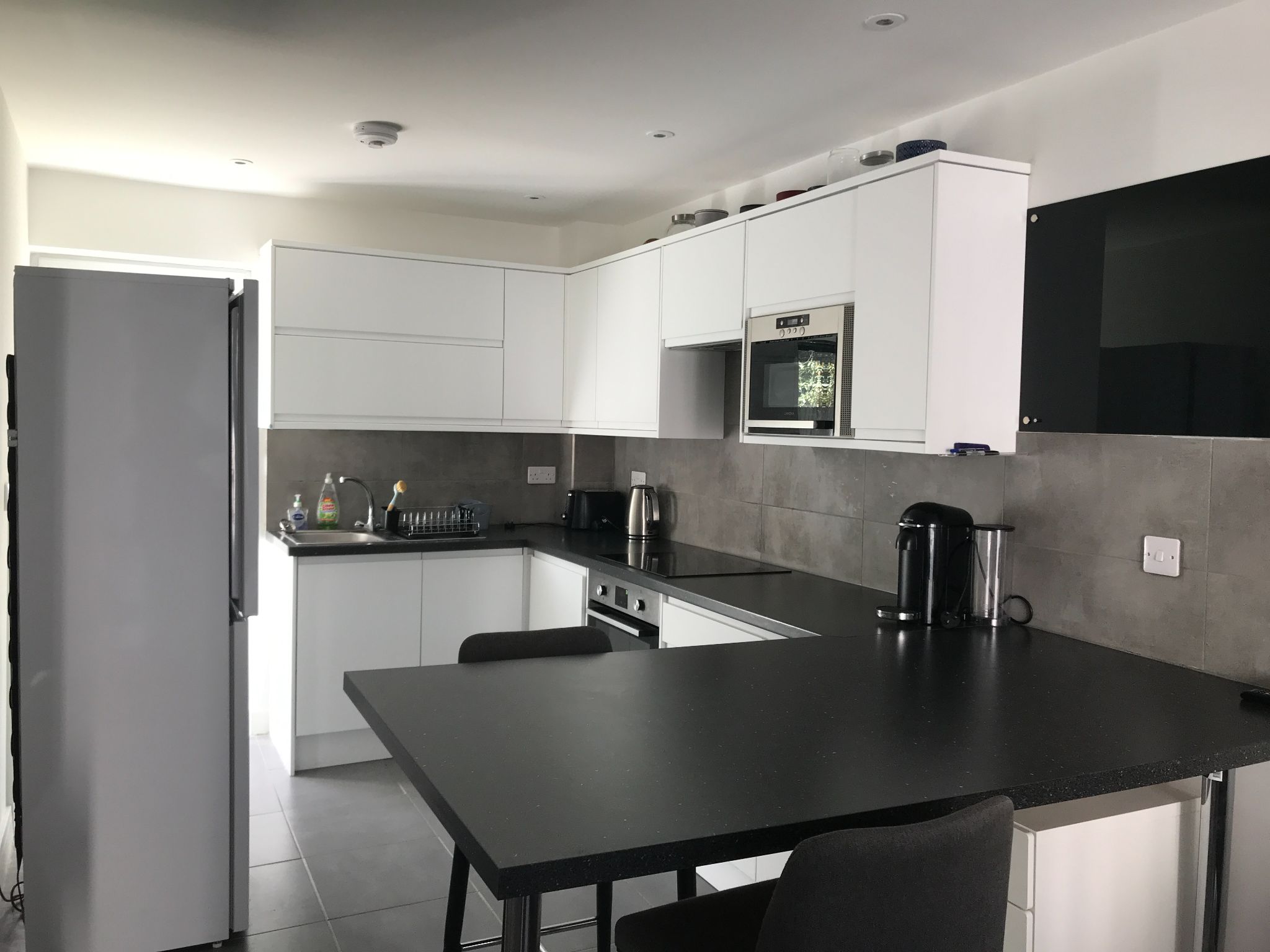 2 bedroom apartment flat/apartment To Let in Stockport - Property photograph.