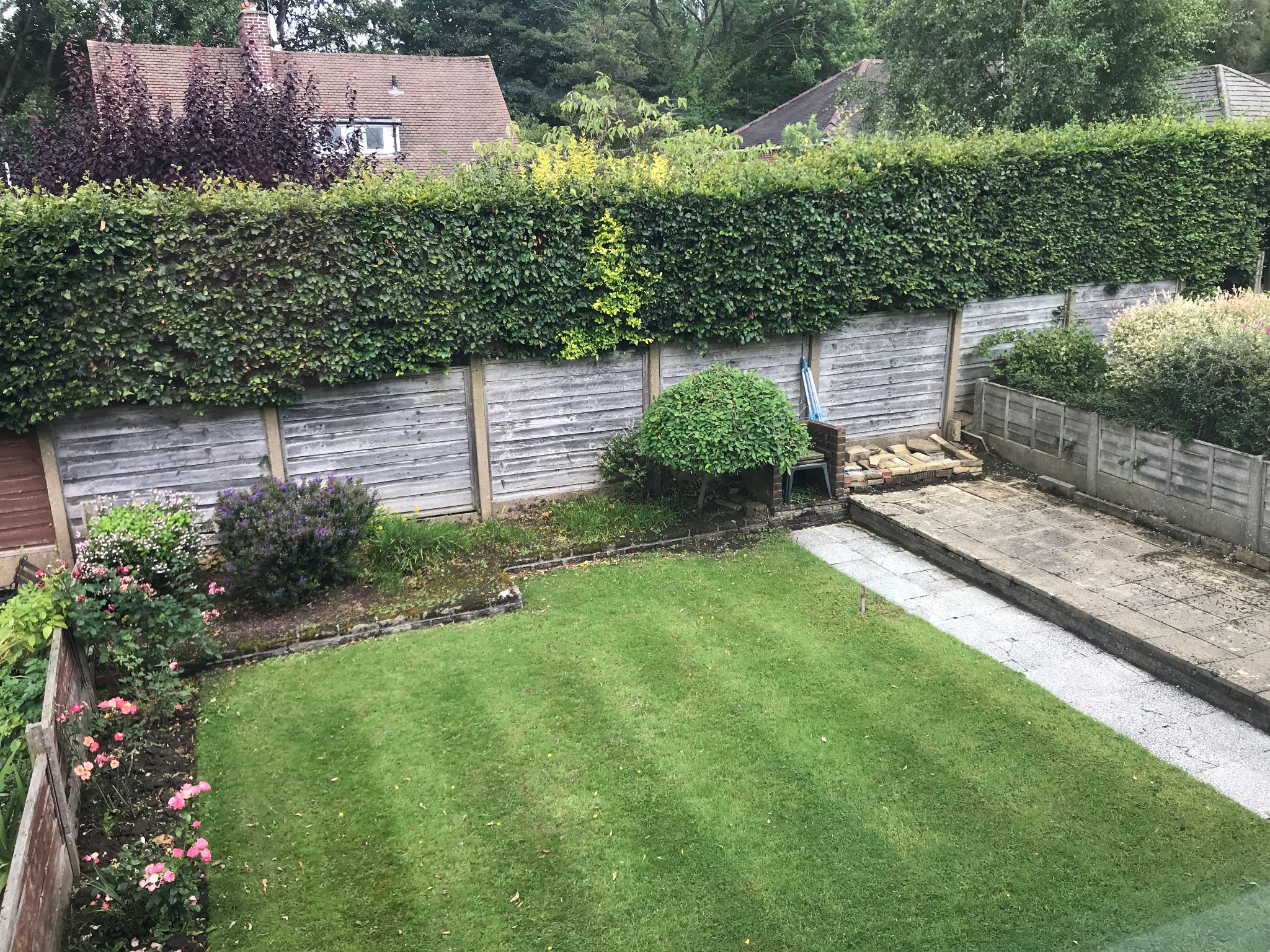 3 bedroom detached house Let in Stockport - Garden.