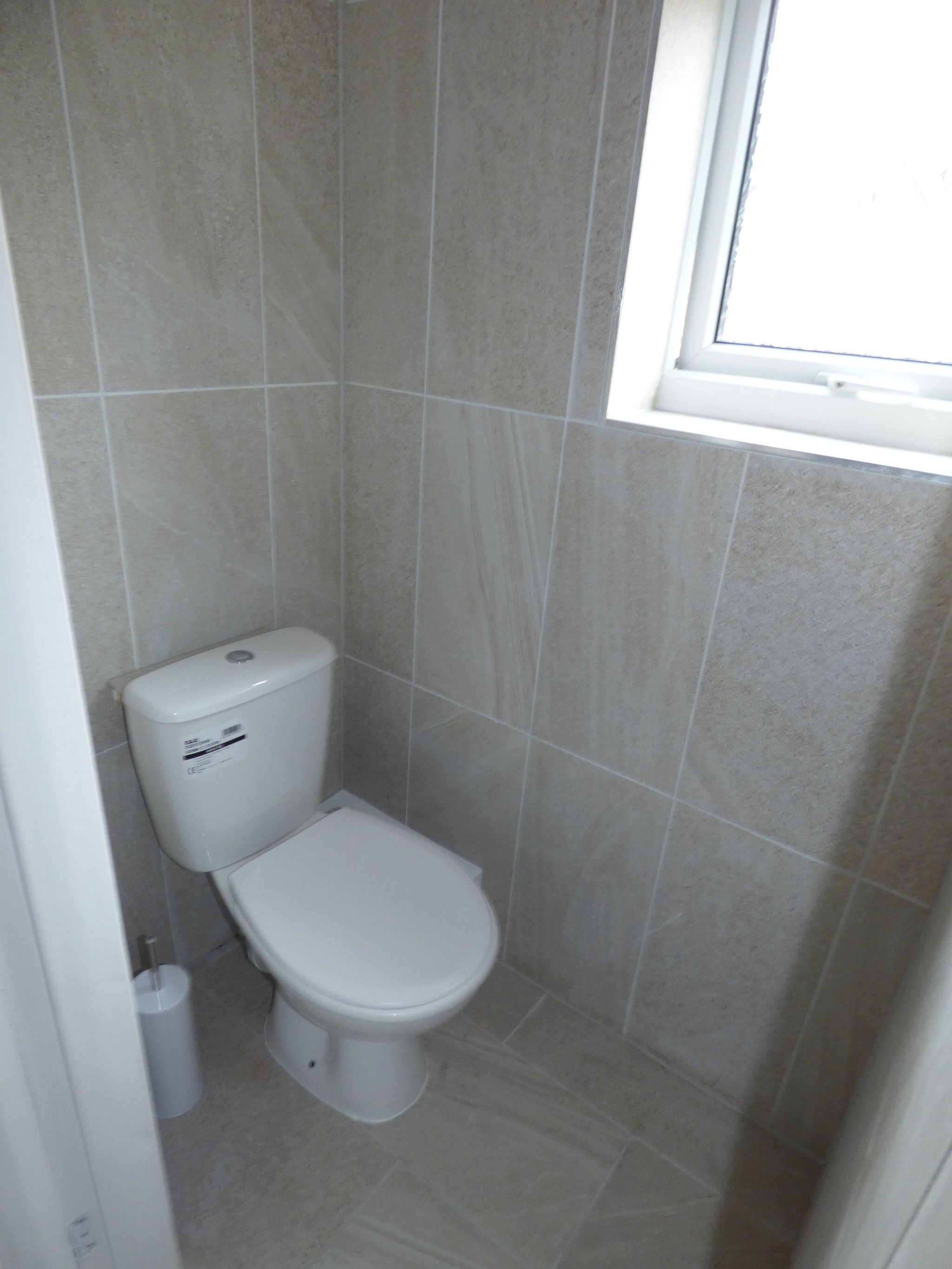 3 bedroom semi-detached house Let in Stockport - Photograph 10.