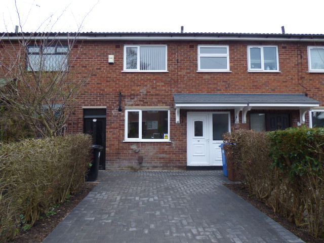 2 bedroom mid terraced house Let in Stockport - Photograph 1.