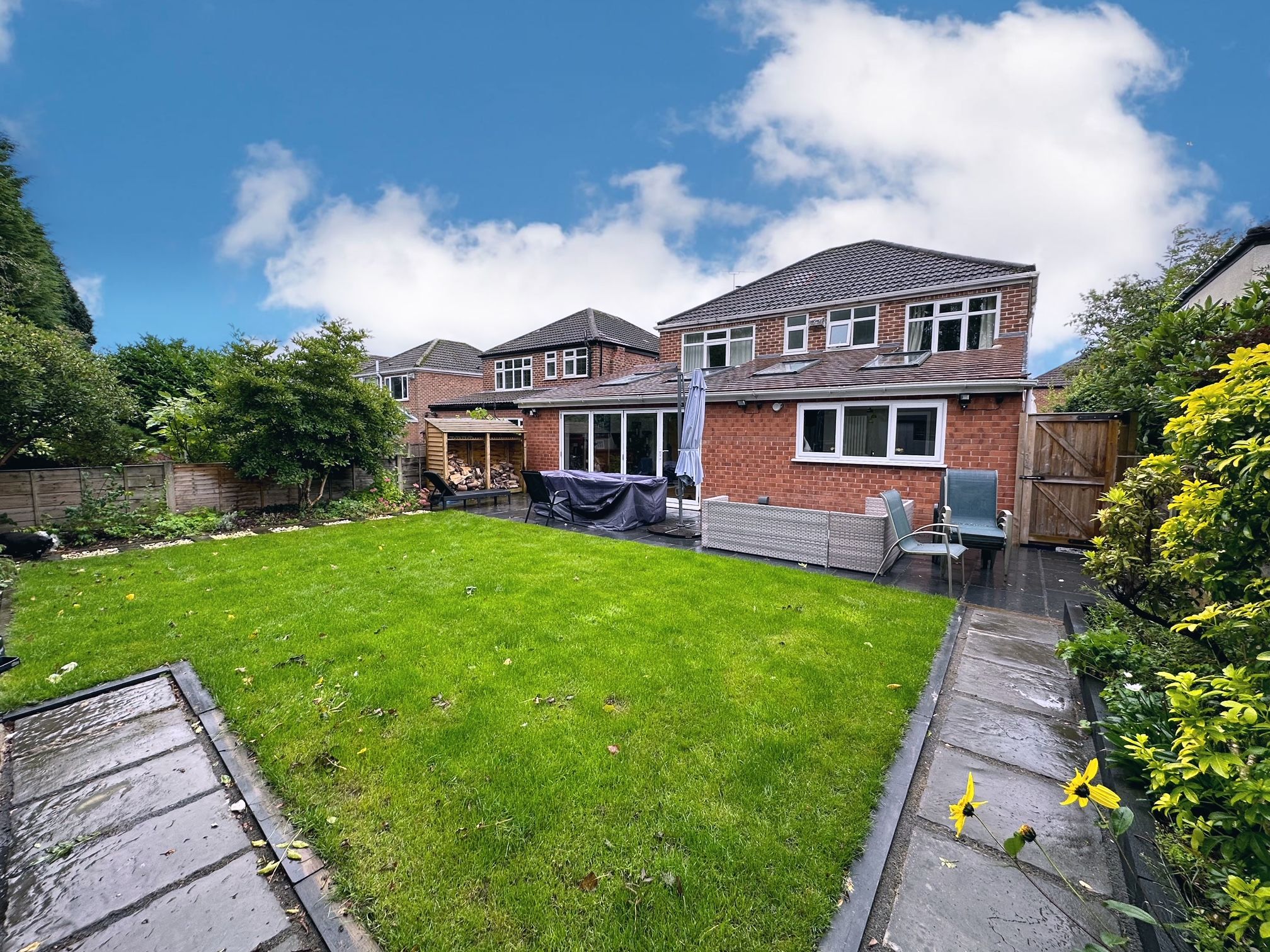 4 bedroom detached house For Sale in Stockport - Photograph 27.