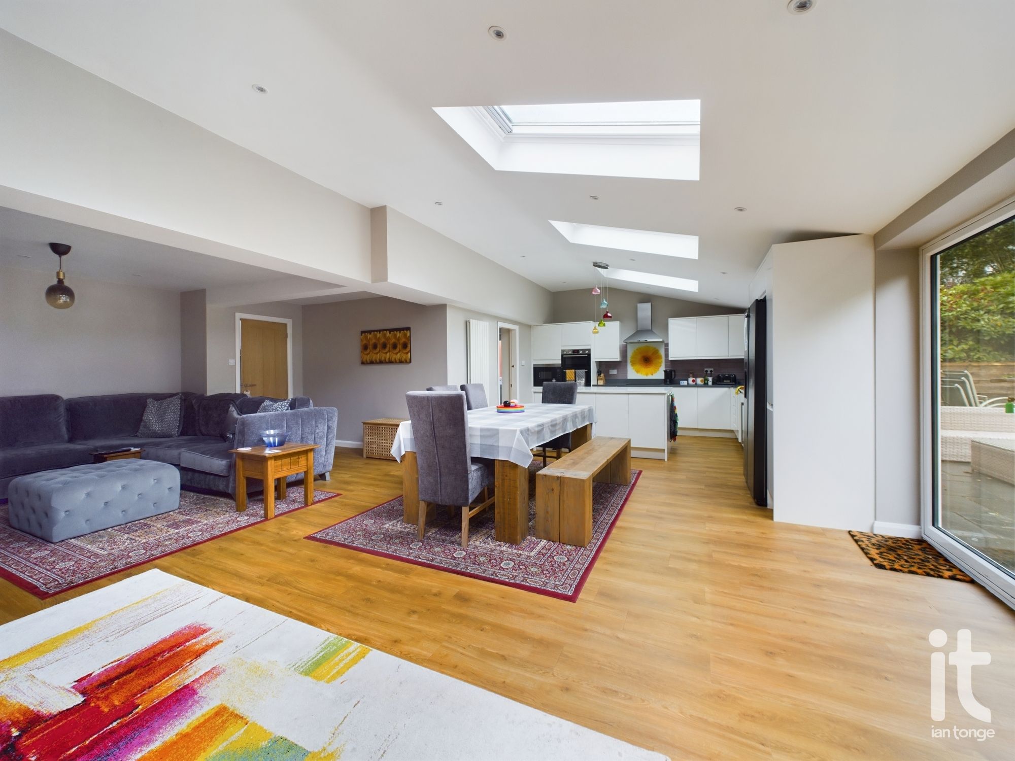 4 bedroom detached house For Sale in Stockport - Photograph 11.