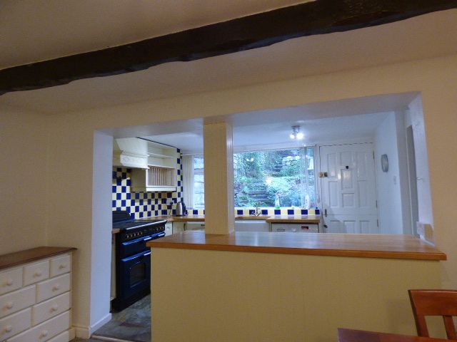 2 bedroom mid terraced house Let in Cheshire - Photograph 3.