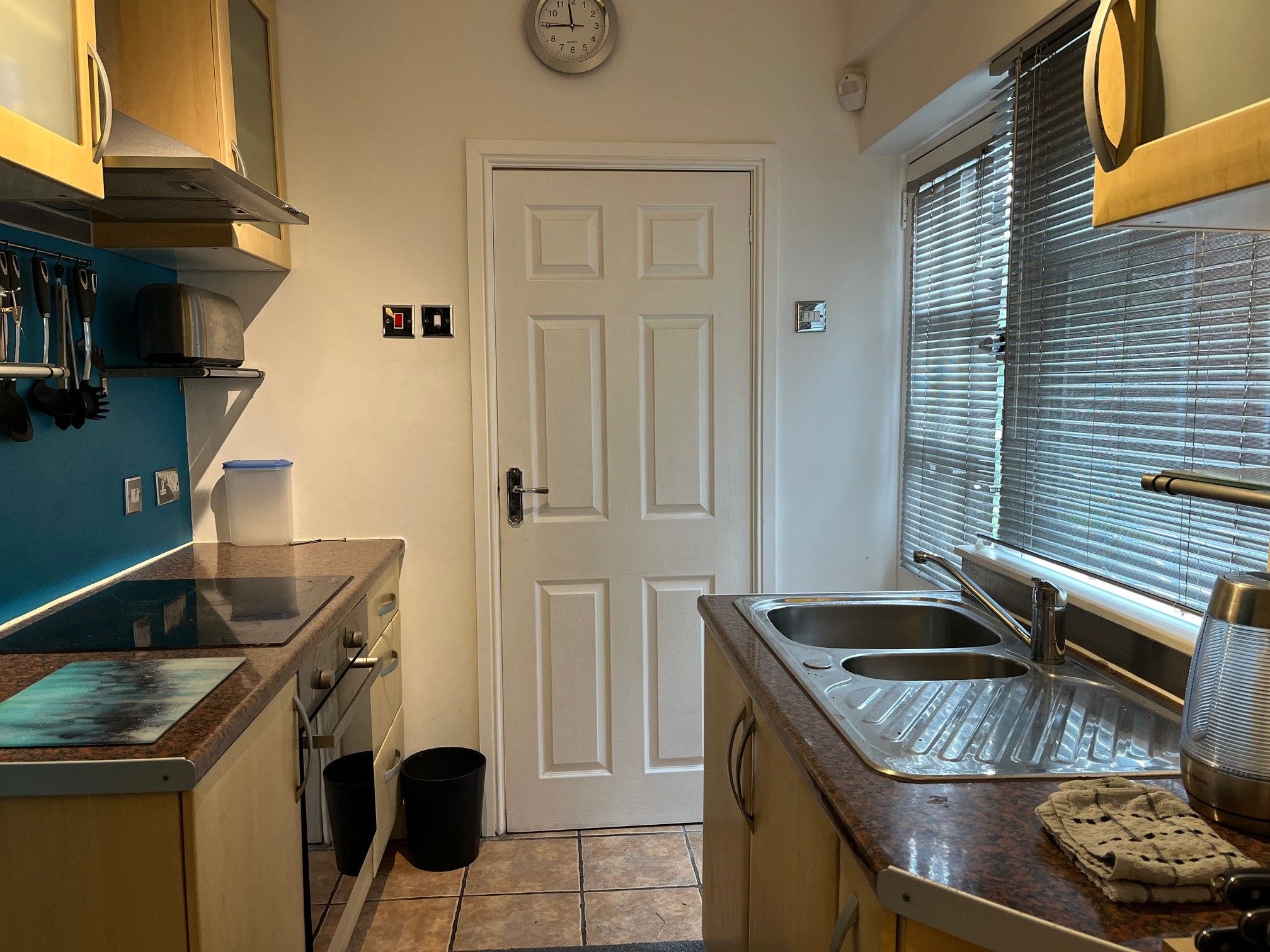 1 bedroom duplex flat/apartment Let in Stockport - Photograph 1.