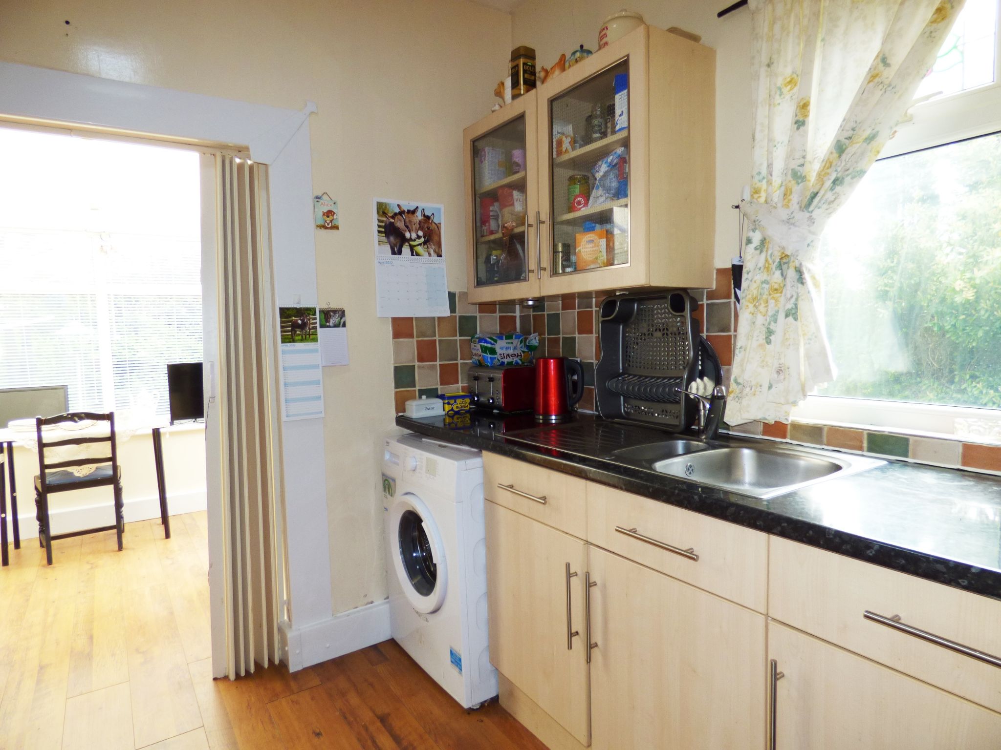 3 bedroom semi-detached bungalow Sold in Stockport - Kitchen.