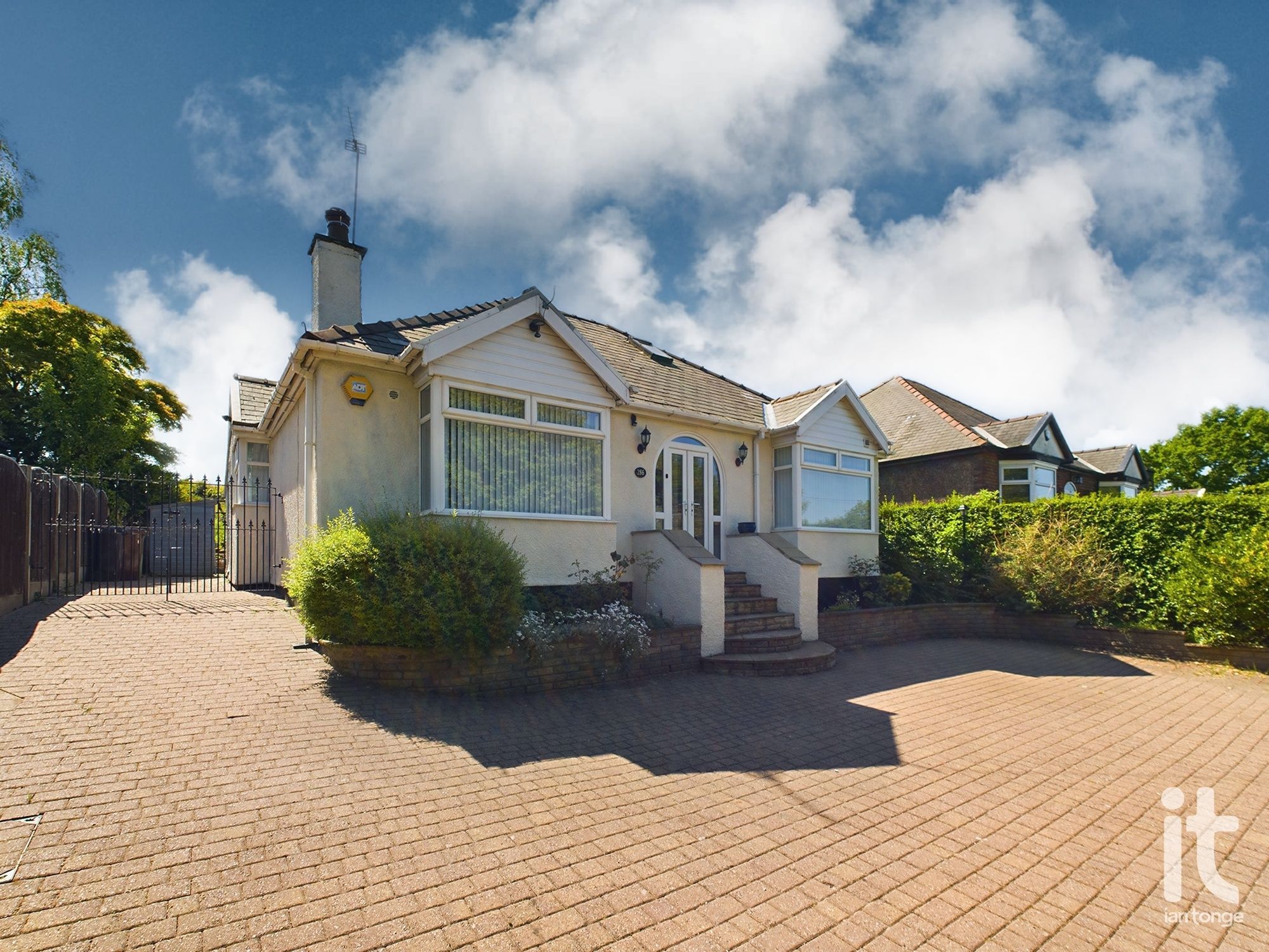 3 bedroom detached bungalow Under Offer in Stockport - Photograph 1.