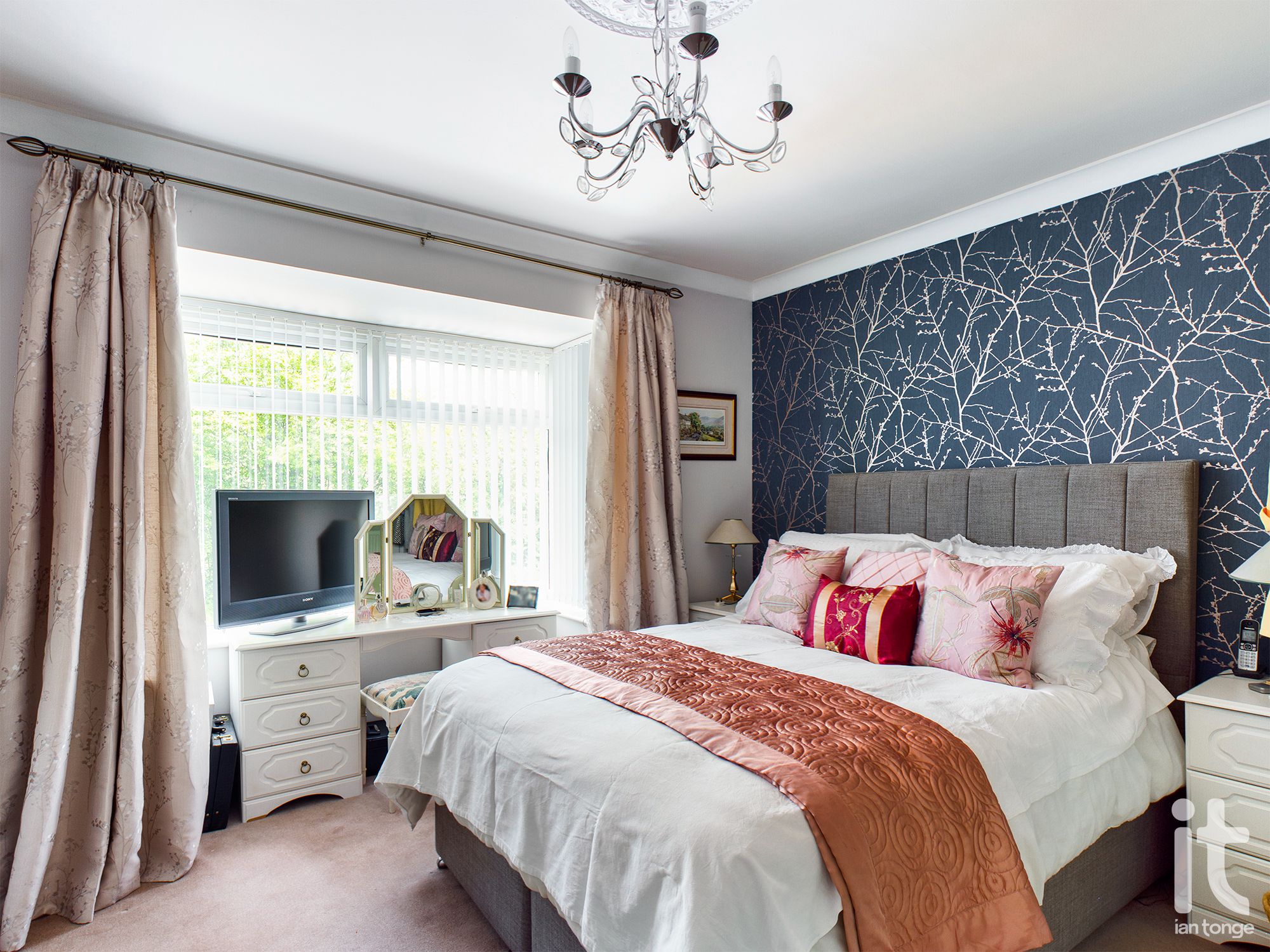 3 bedroom detached bungalow Under Offer in Stockport - Bedroom One.