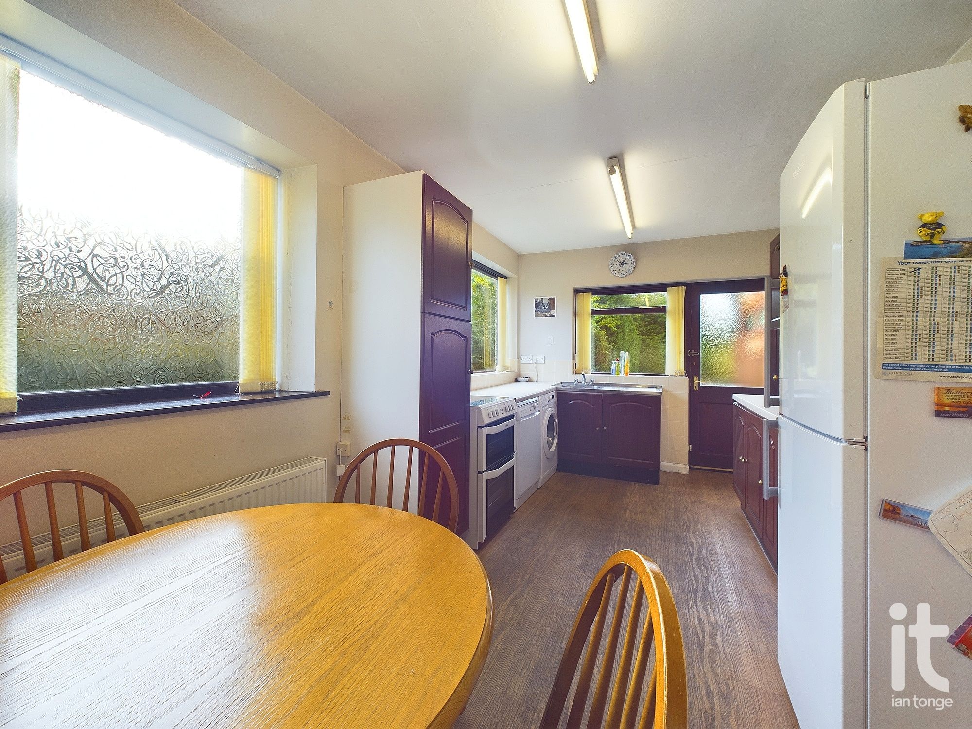 4 bedroom detached bungalow Sold in Stockport - Photograph 18.