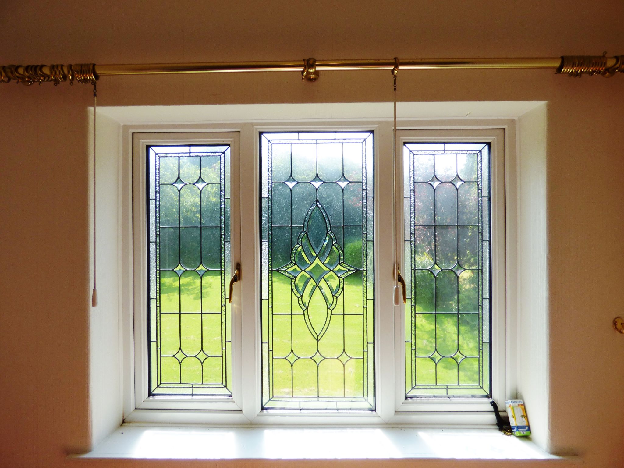 4 bedroom detached house SSTC in Hyde - Landing.