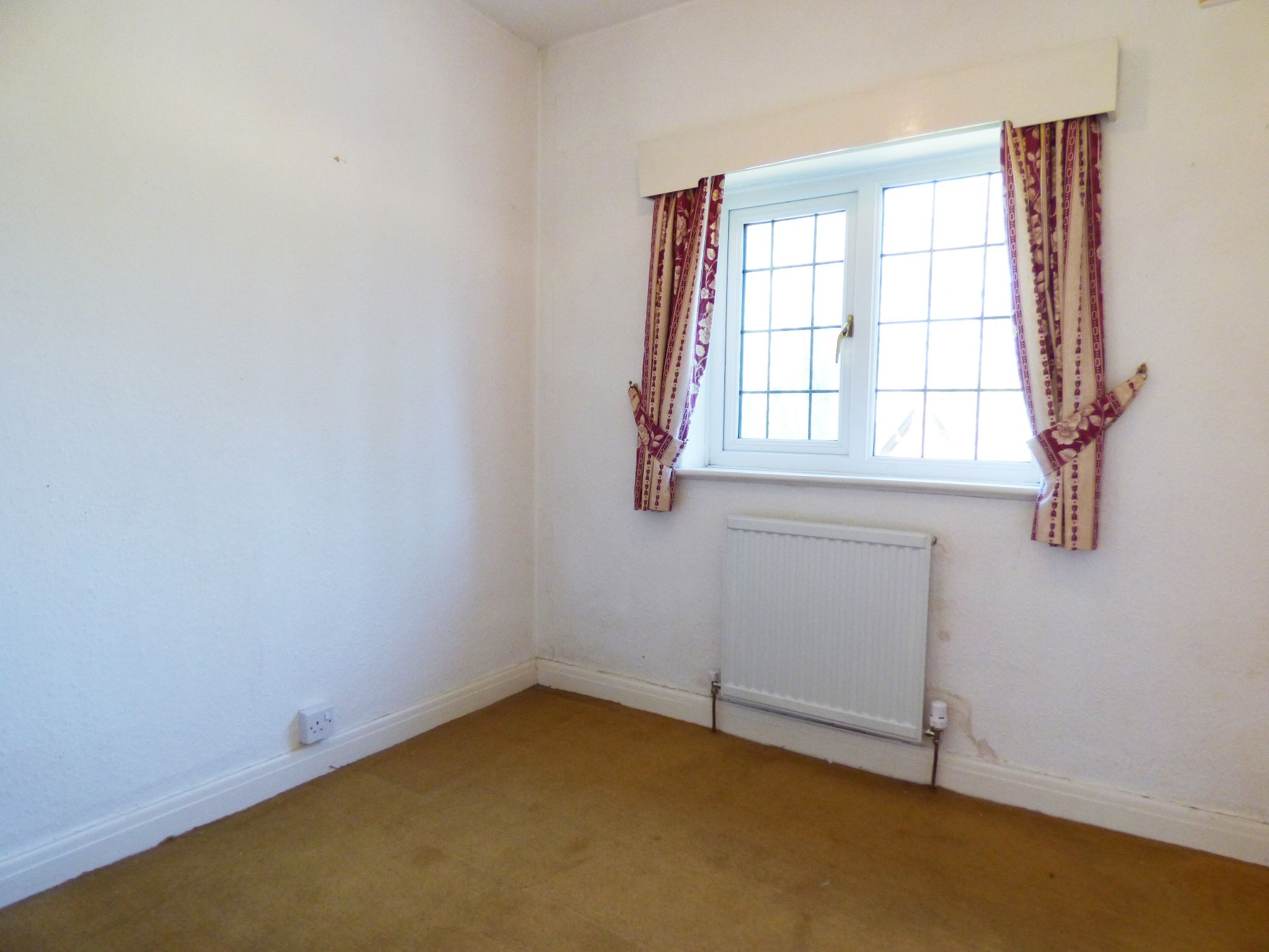 4 bedroom detached house SSTC in Hyde - Bedroom Four.