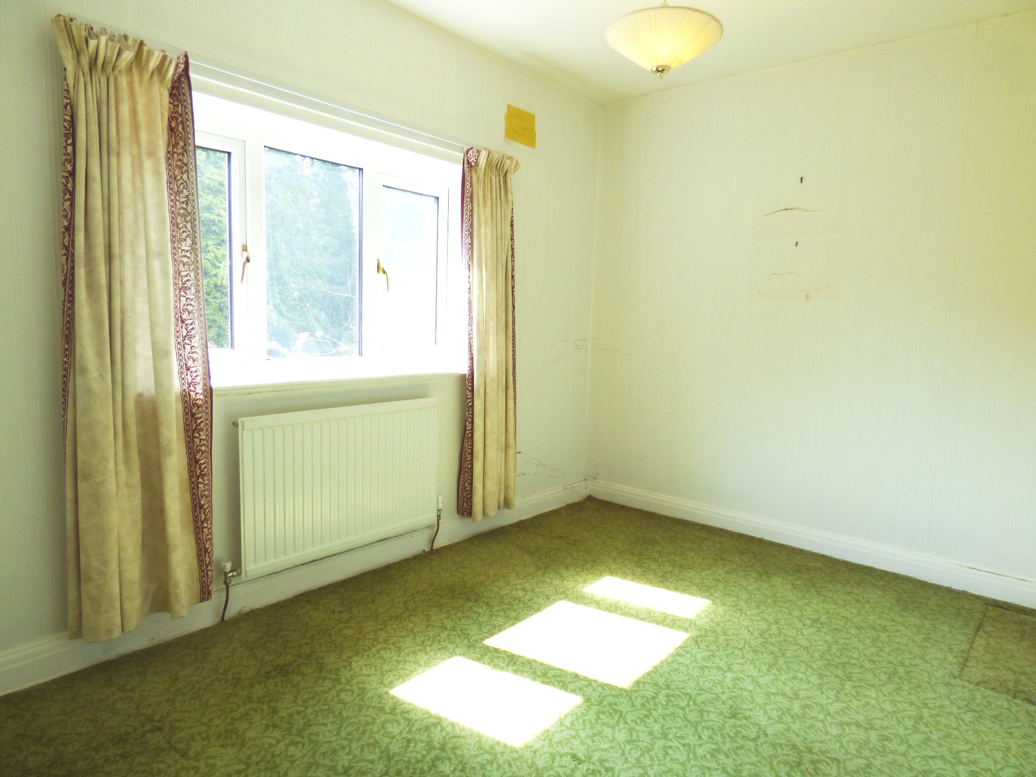 4 bedroom detached house SSTC in Hyde - Bedroom Three.