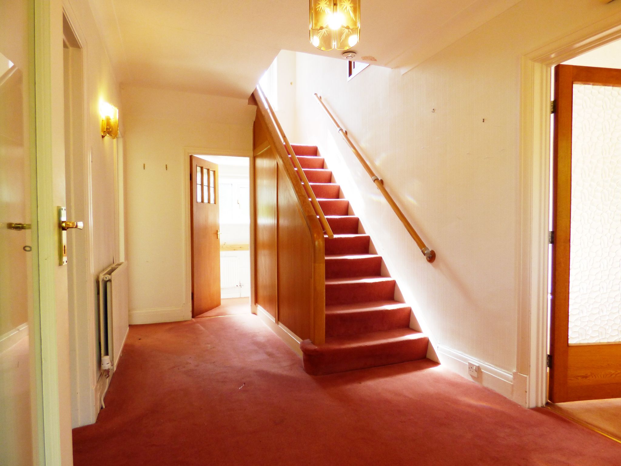 4 bedroom detached house SSTC in Hyde - Hall.
