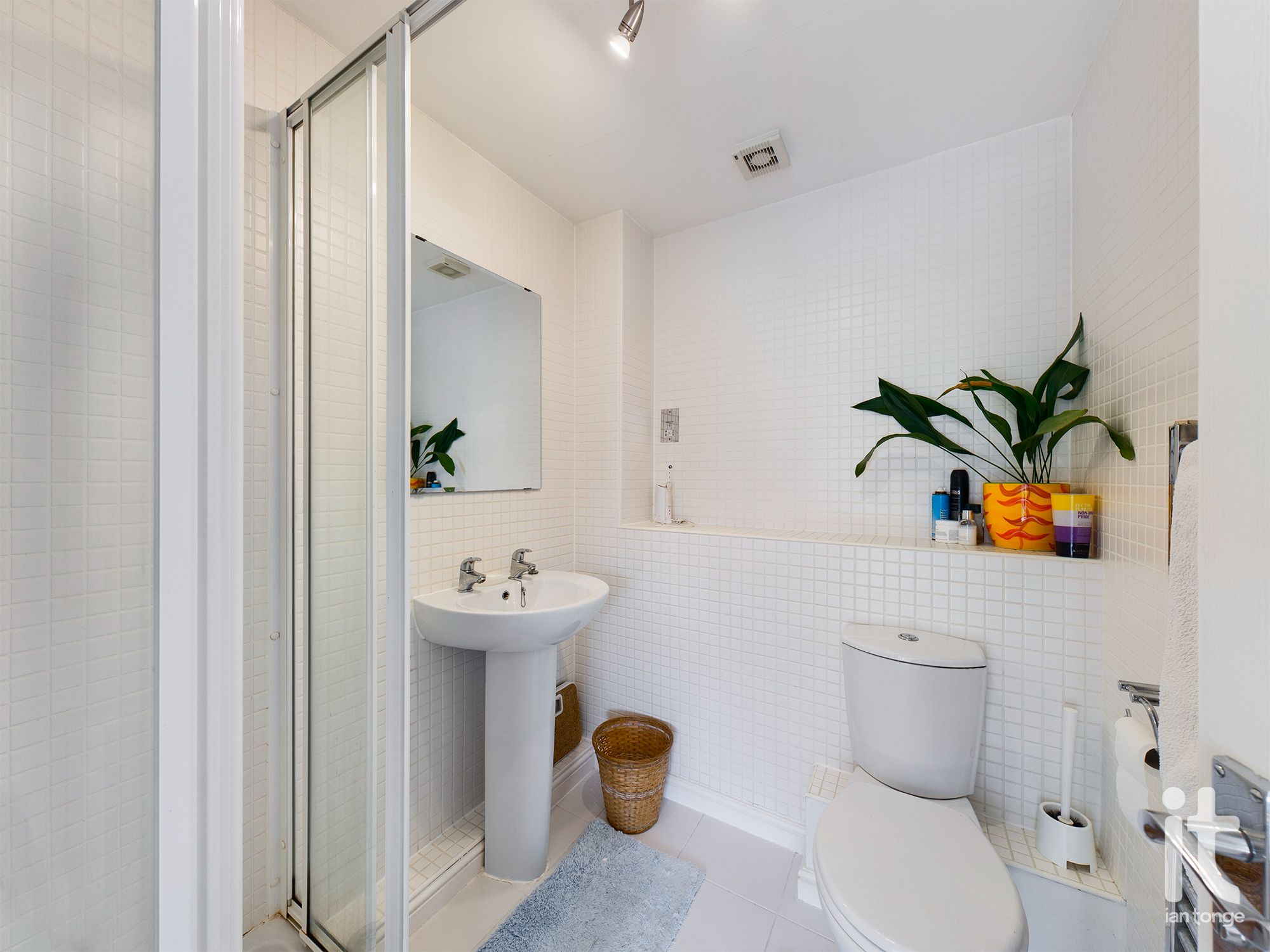 3 bedroom semi-detached house Under Offer in Stockport - Photograph 9.