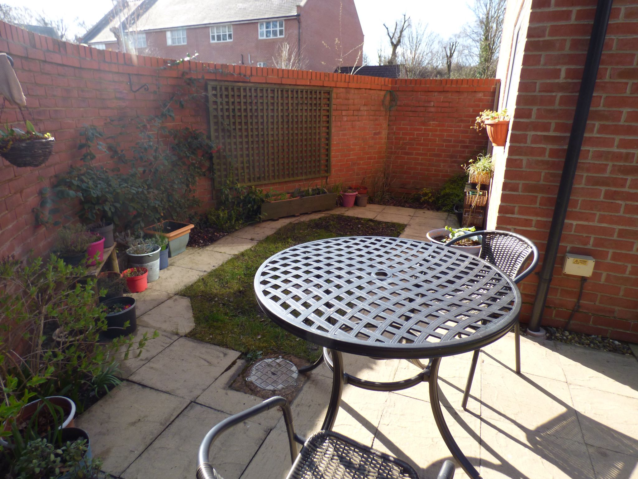 3 bedroom semi-detached house Under Offer in Stockport - Photograph 5.