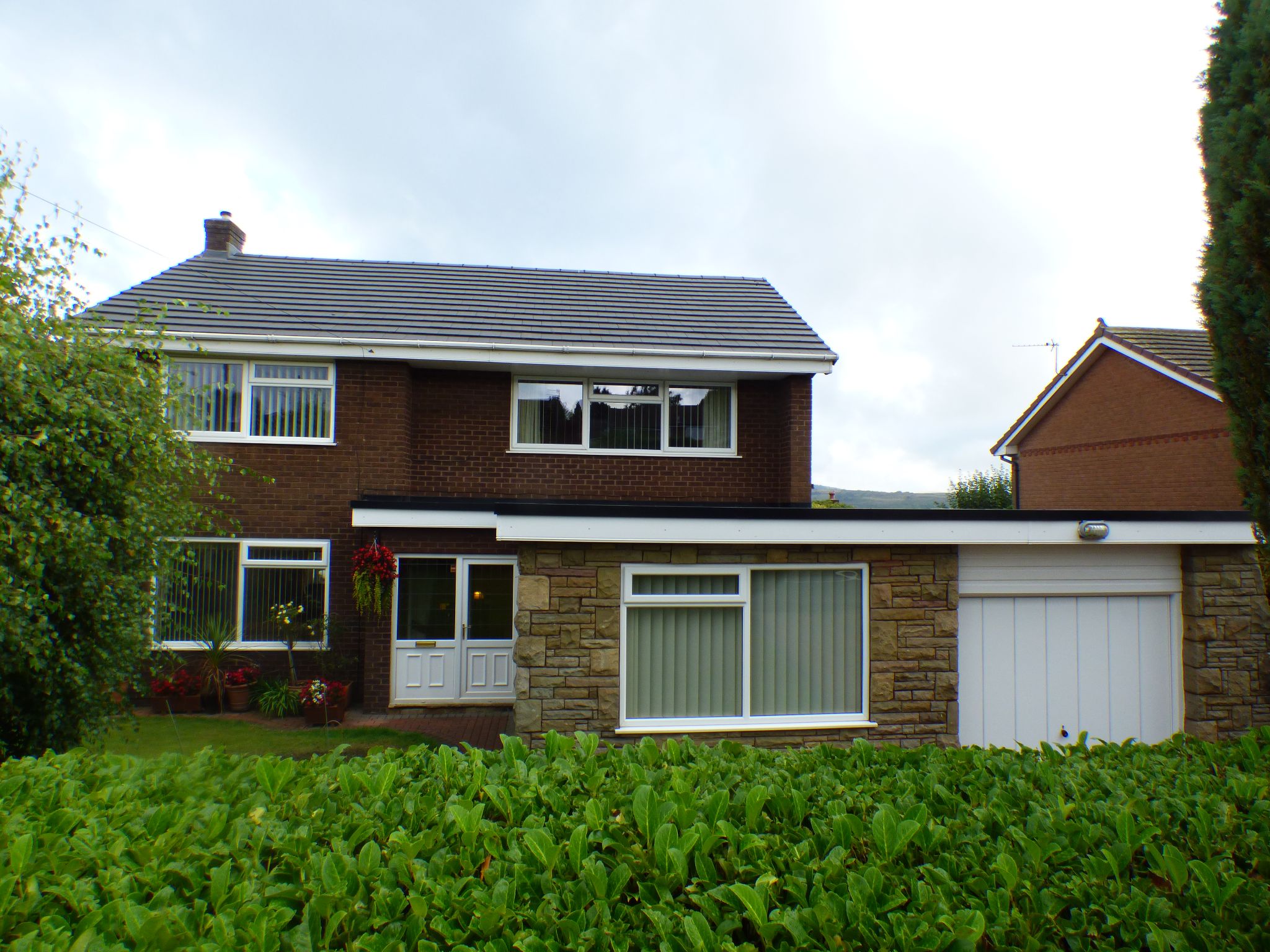 4 bedroom detached house SSTC in Stockport - Front of House.