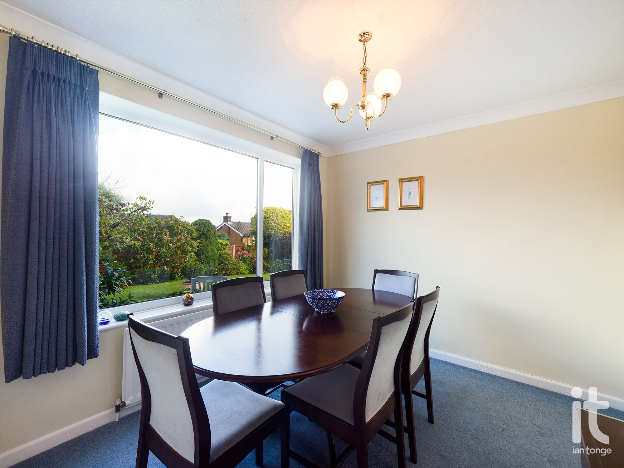 4 bedroom detached house SSTC in Stockport - Dining Room with Garden View.