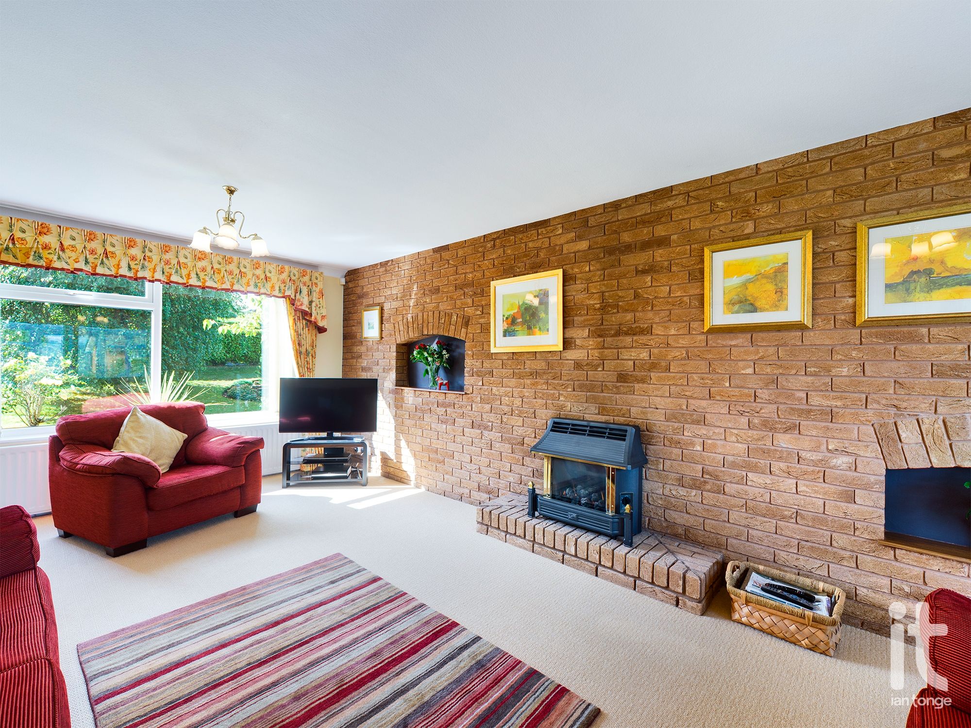 4 bedroom detached house SSTC in Stockport - Lounge One.