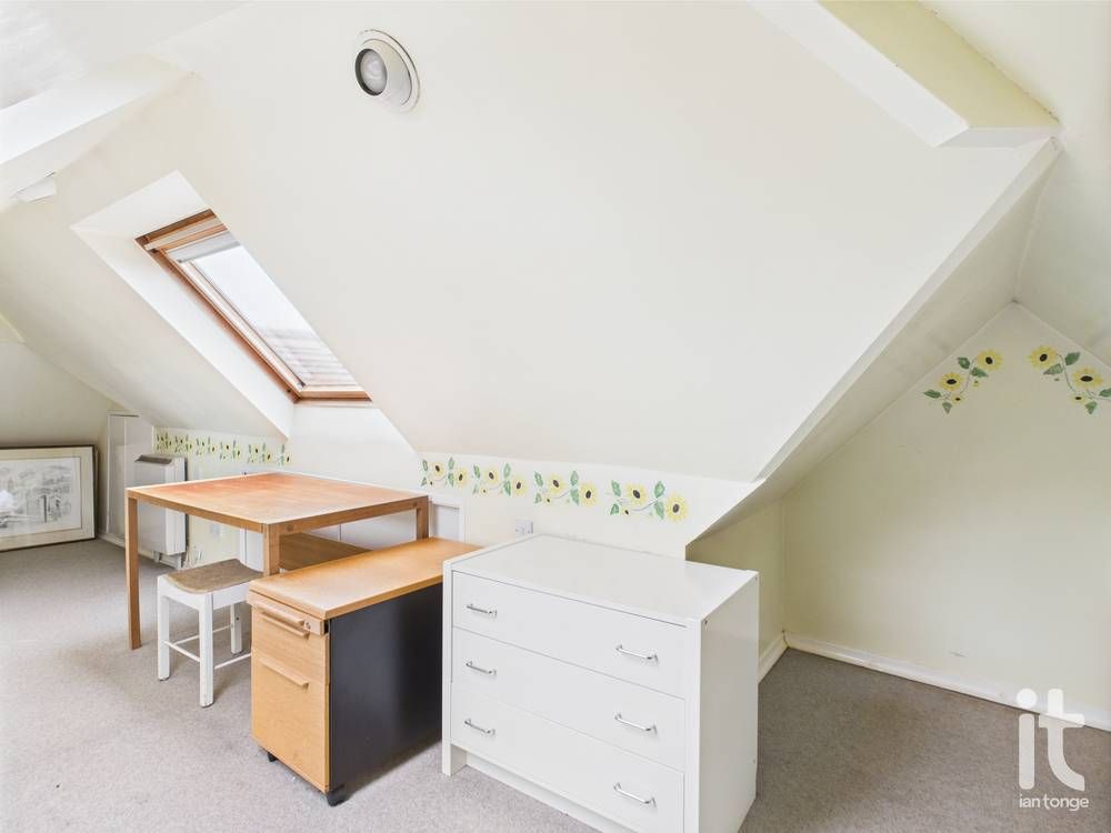 4 bedroom detached house Under Offer in Stockport - Photograph 19.