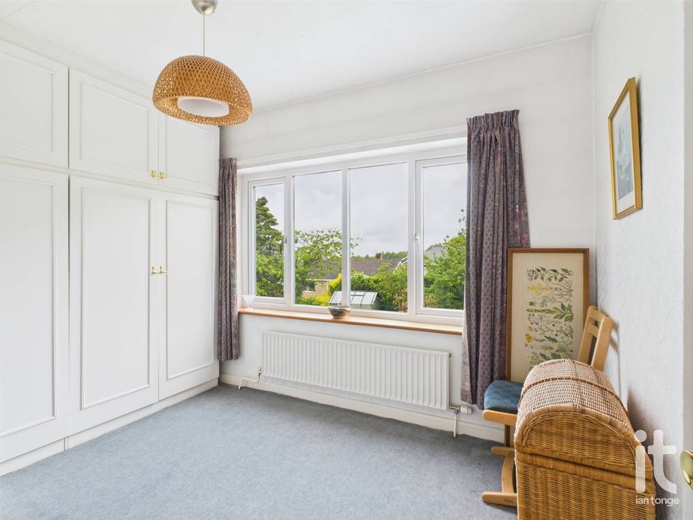 4 bedroom detached house Under Offer in Stockport - Photograph 16.