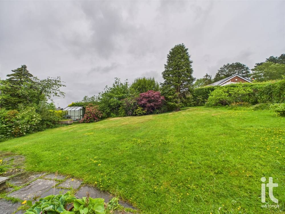 4 bedroom detached house Under Offer in Stockport - Photograph 23.