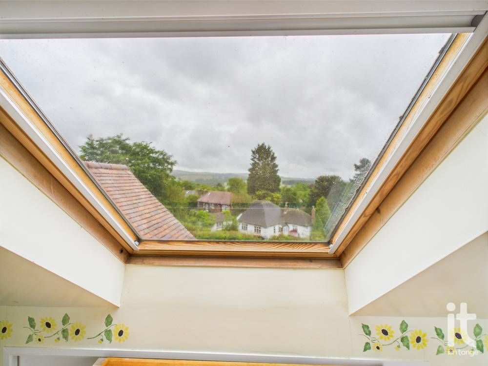 4 bedroom detached house Under Offer in Stockport - Photograph 21.